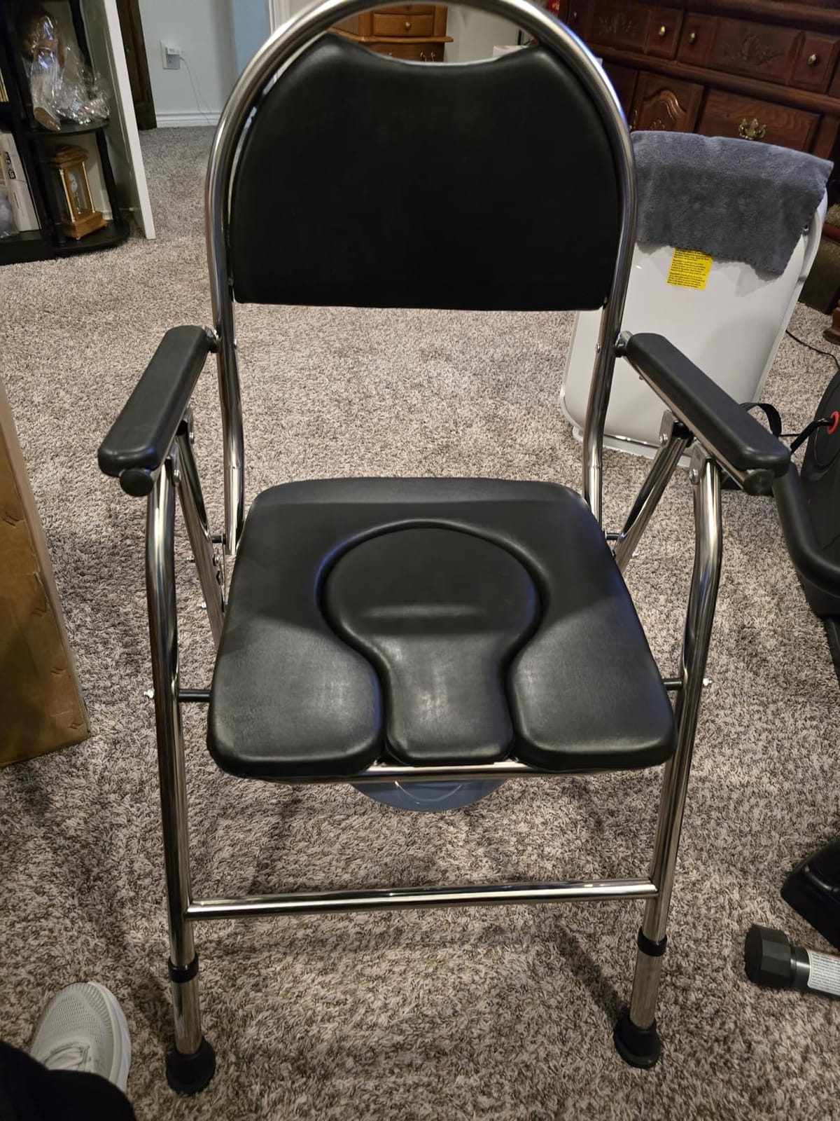 4 in 1 Folding Bedside Commode Chair for Elderly with Arms and Back,Adjustable Height Raised Toilet Seat with Handles,Adults Potty Chair for Seniors,Disabled Holds Up to 350 lbs (PU Soft Seat) customer photo 2