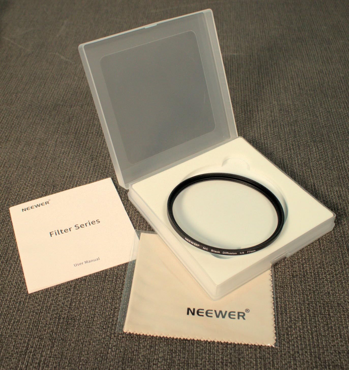 NEEWER 52mm Black Diffusion 1/4 Filter for Mist Cinematic Effect, Ultra Slim Filter with Multiple Nano Coatings for Video Vlog Portrait Photography customer photo 1