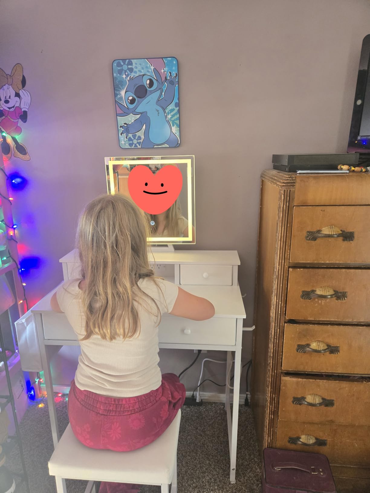 White Makeup Vanity Desk with Mirror and Lights, Vanity Set with Chair, Make Up Dresser Table with Drawers and Power Outlet for Girls Bedroom Small Space customer photo 1
