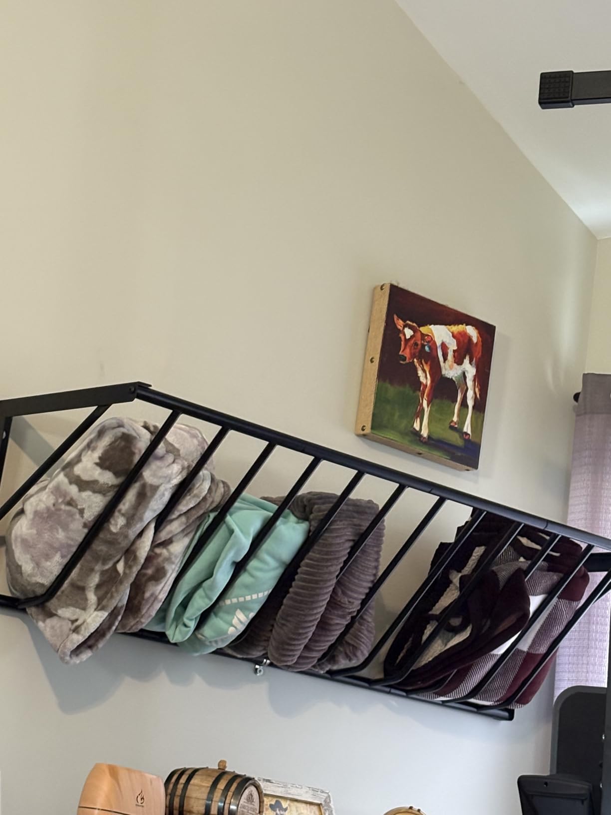 Goats Hay Feeder, 35.5'' Long, Heavy Duty Iron Wall Hay Rack, Blanket Holder, Large Capacity for Goats, Horses, Cattle and Other Livestock, Farm Indoor and Outdoor Use, Black customer photo 2