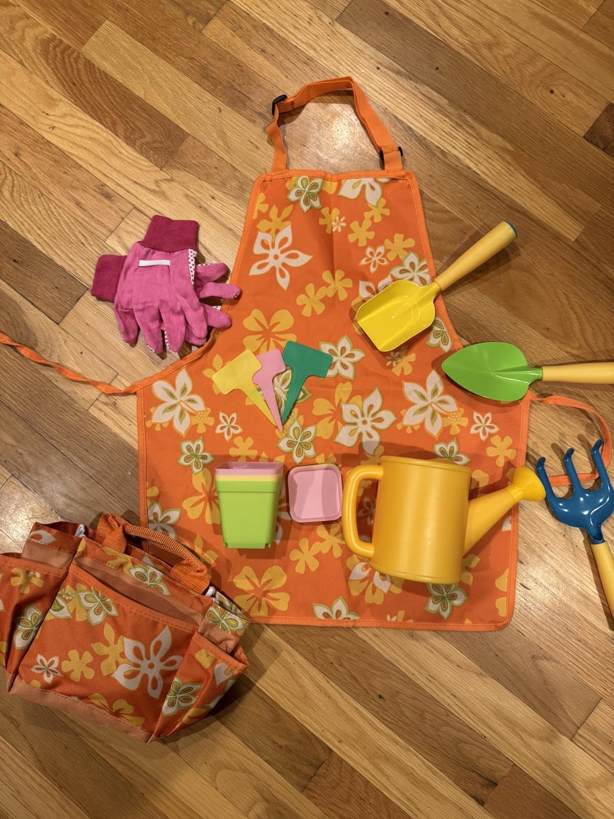 Kids Gardening Set for Girls Boys Ages 3-7,13PCS Garden Tool Kit with Apron,Tote Bag,Outdoor STEM Learning Toy,Garden Gifts for Kids customer photo 1