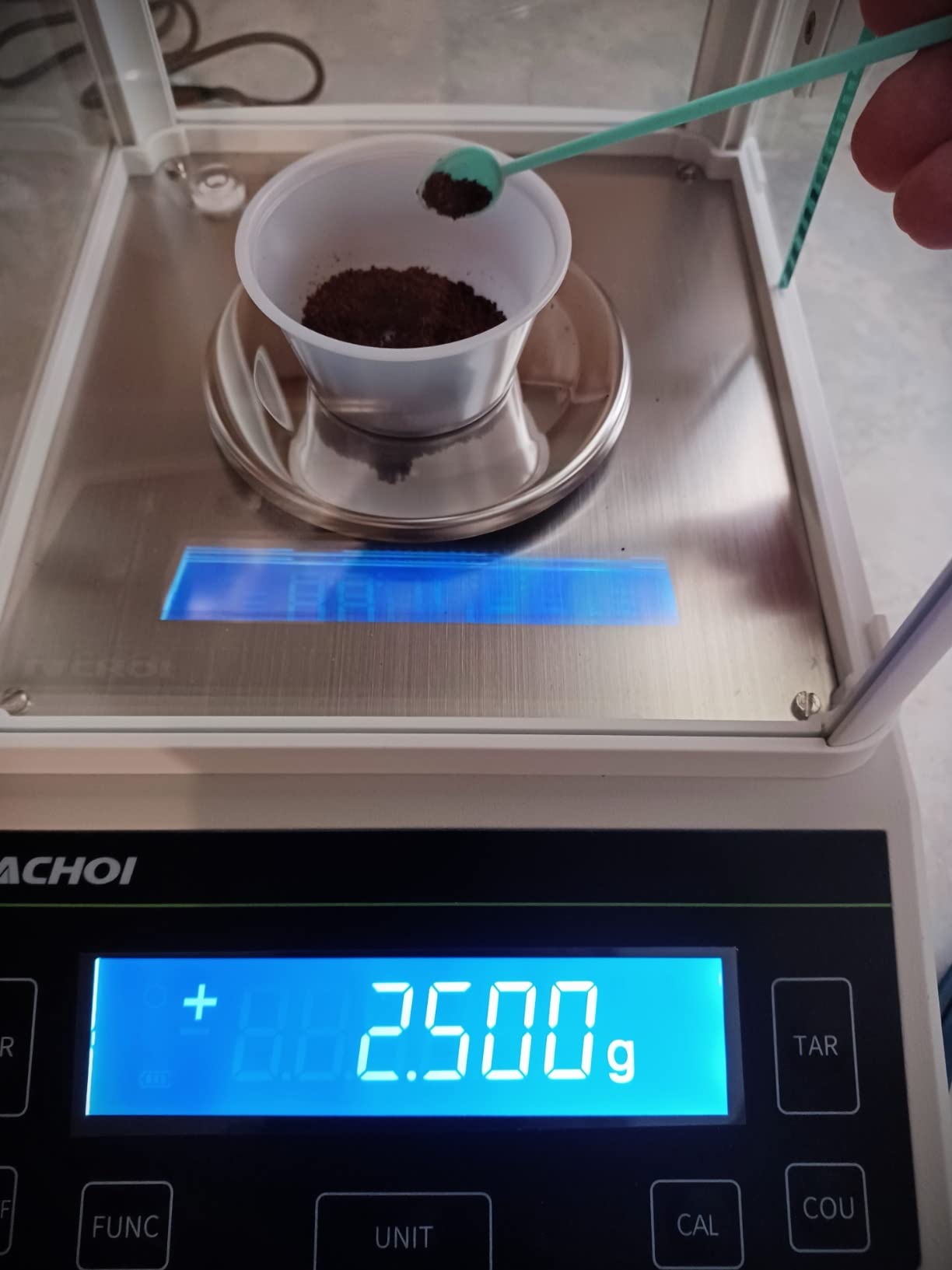 Analytical Balance 500gx0.001g Lab Scale 0.001g Accuracy with Calibration Weight and Windshield RS232 Interface customer photo 1