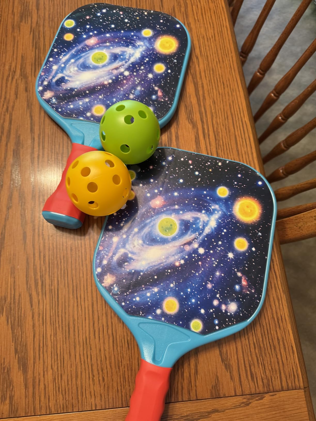 Kids Pickleball Paddles Set of 2, Beginner Outdoor Sport Toy for Ages 4-12 | Lightweight Waterproof Rackets, Child-Friendly Non-Slip Grip, Includes 2 Balls & Mesh Bag, Beach Backyard Family Game customer photo 2