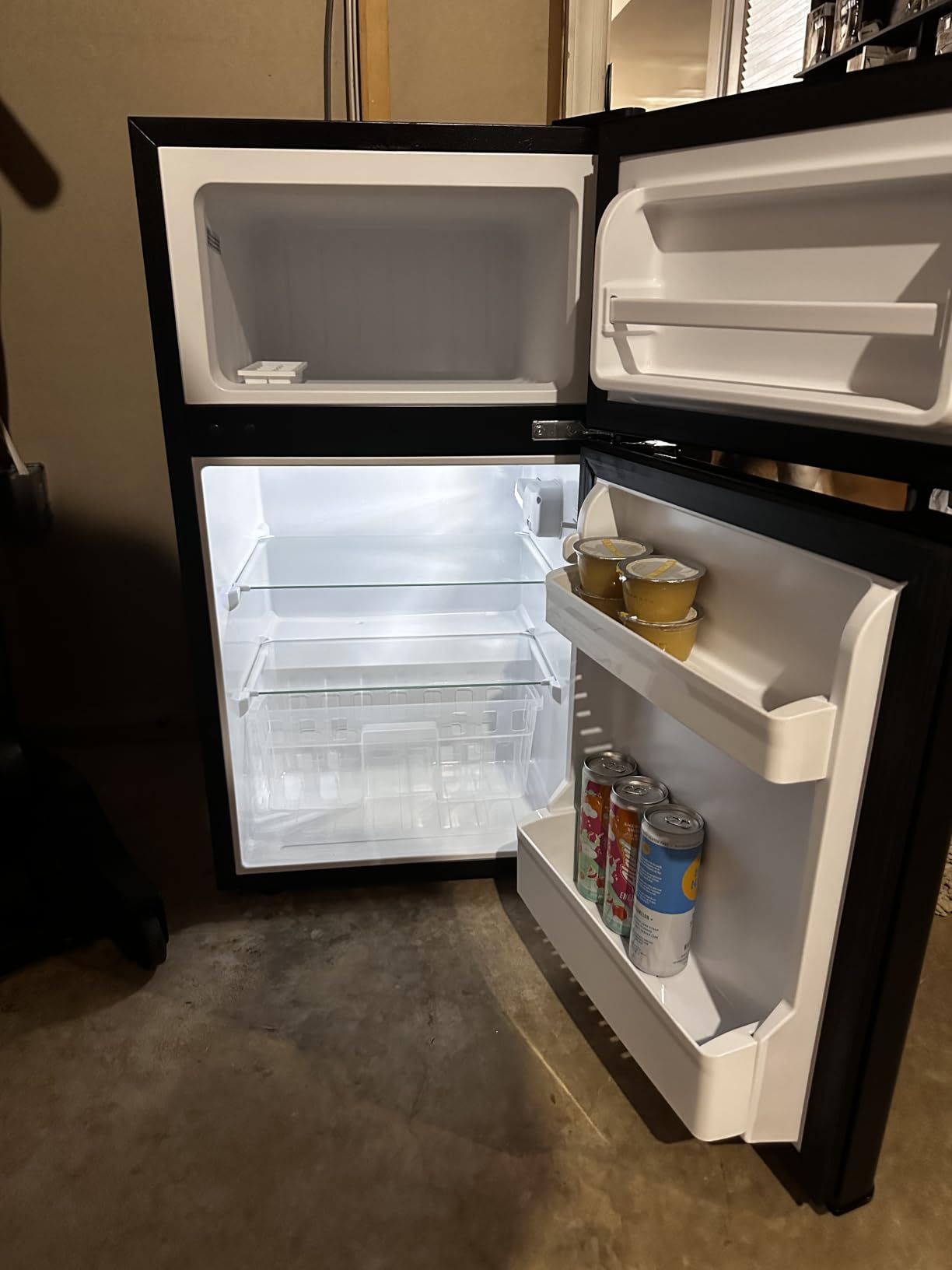 EUHOMY 4.5 Cu.Ft Mini Fridge with Freezer, 2 Door Mini Refrigerator, Silver | LED Light, Adjustable Temperature, Adjustable Shelves, Reversible Door, Compressor Cooling, Low Noise, Bedroom Use, Dorm Use customer photo 2