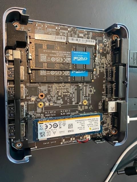 GEEKOM AX8 Max Silent Operation Mini PC Office/Multitasking/NAS, AMD Ryzen 7 8745HS |DDR5 16GB 1TB SSD|Windows 11 Pro |Radeon 780M, USB4.0(40Gbps), Dual 2.5GbE LAN |8K Quad Display, SD Card Slot customer photo 1