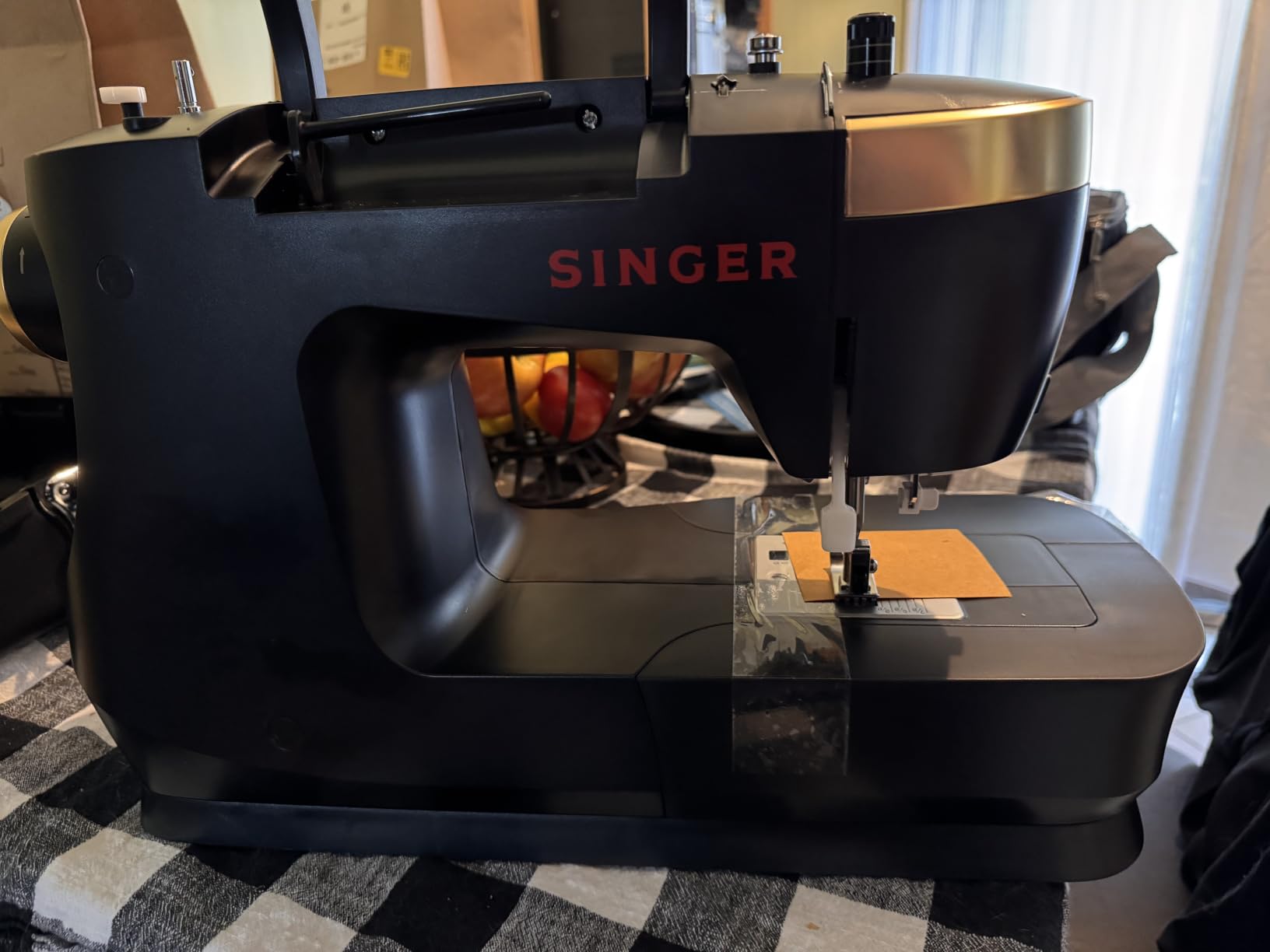 SINGER Super Bundle, Heavy Duty 500 Sewing Machine with Carrying Case | Accessories, 23 built-in stitches, high speed motor, strong piercing power, 1-step buttonhole, metal frame, LED light customer photo 1
