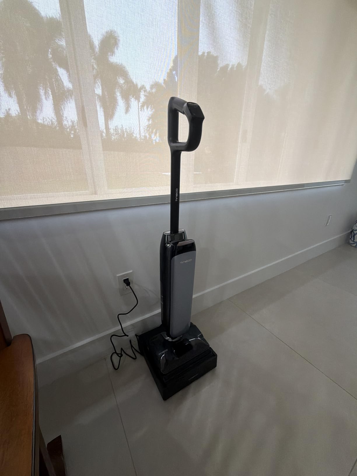 Tineco Floor One S9 Artist Pro Wet Dry Vacuum Cleaner, 22kPa Suction, 360° SmoothDrive, Anti-Tangle Design, 185°F FlashDry, 75 Min Runtime, Dual-Edge Cleaning, 180° Lay-Flat customer photo 2