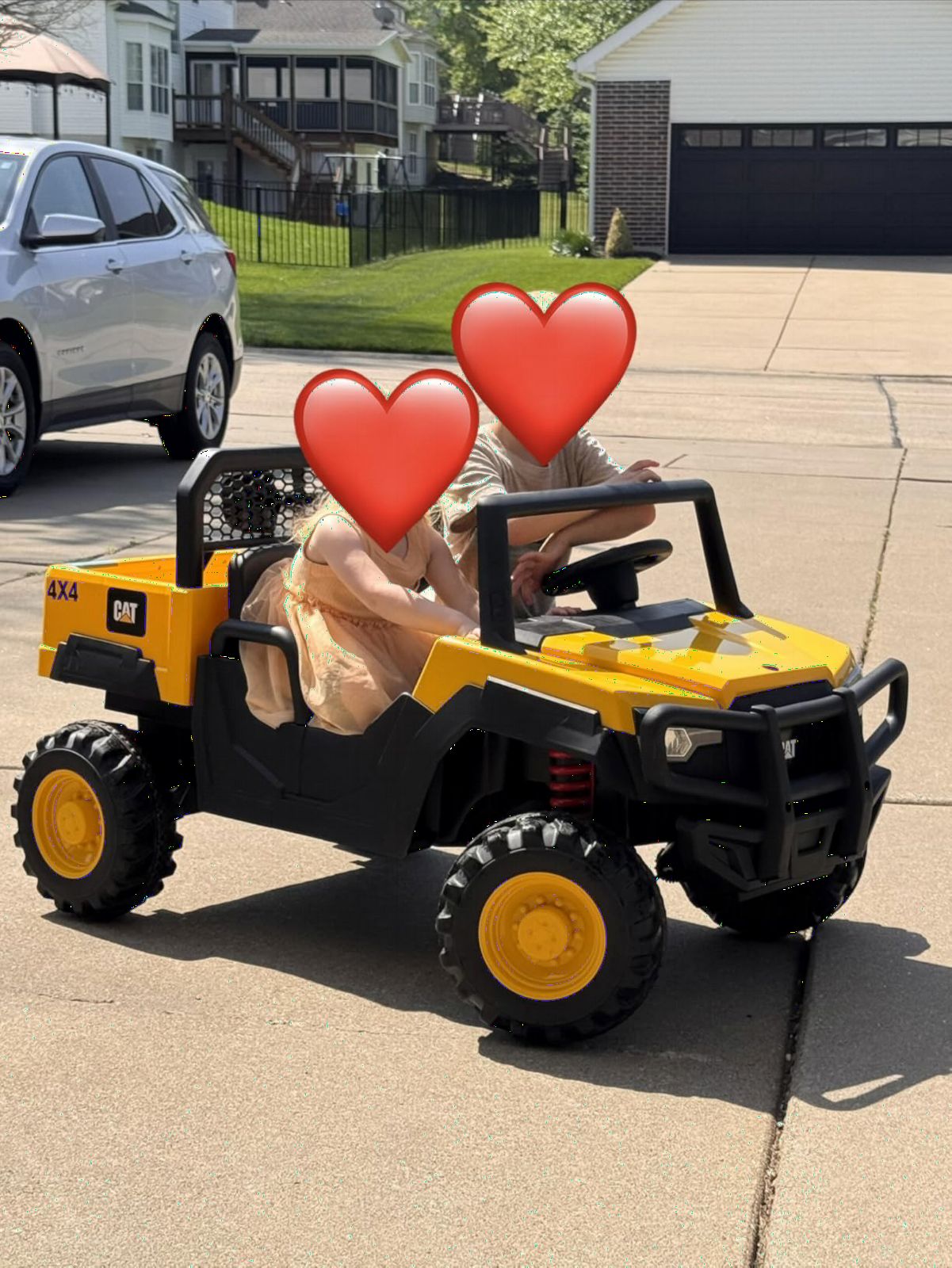 ANPABO Licensed Caterpillar Ride On Dump Truck, 24V Ride On Toys with 4×100W Motors, Up to 5Mph, Parent Remote, Shock Absorbers, Dump Bed and Shovel, Electric Car for Kids customer photo 1