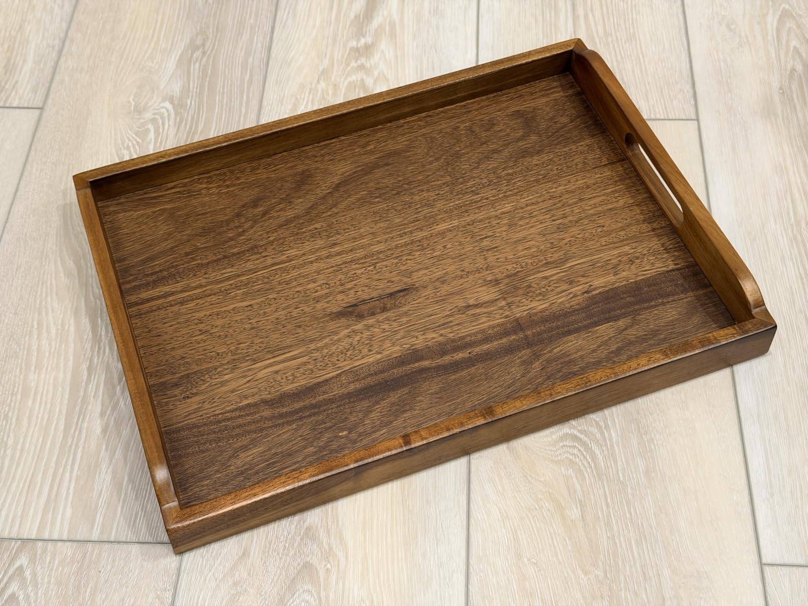 Amazon Basics Wooden Serving Tray with Built-in Handles, Acacia Wood, 17 x 12 in. customer photo 2
