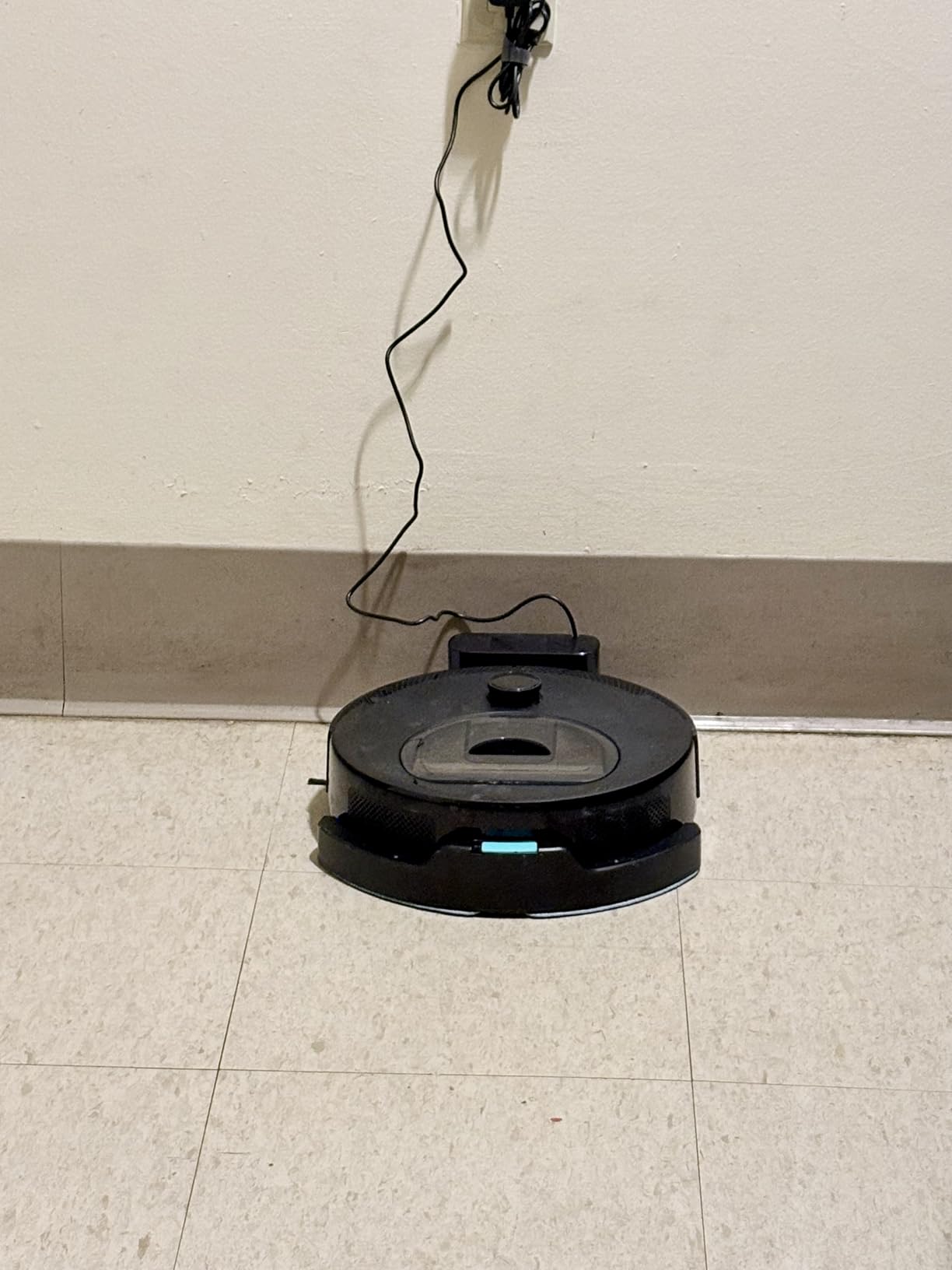 Lefant Robot Vacuum and Mop, 450ml Visible Dustbin, Upgraded 190° PSD Obstacle Avoidance, Customized Cleaning, Multi-Floor Mapping, 150 Mins Runtime, 2.4G/5G WiFi, Pet Hair & Carpets, M330 Pro customer photo 2