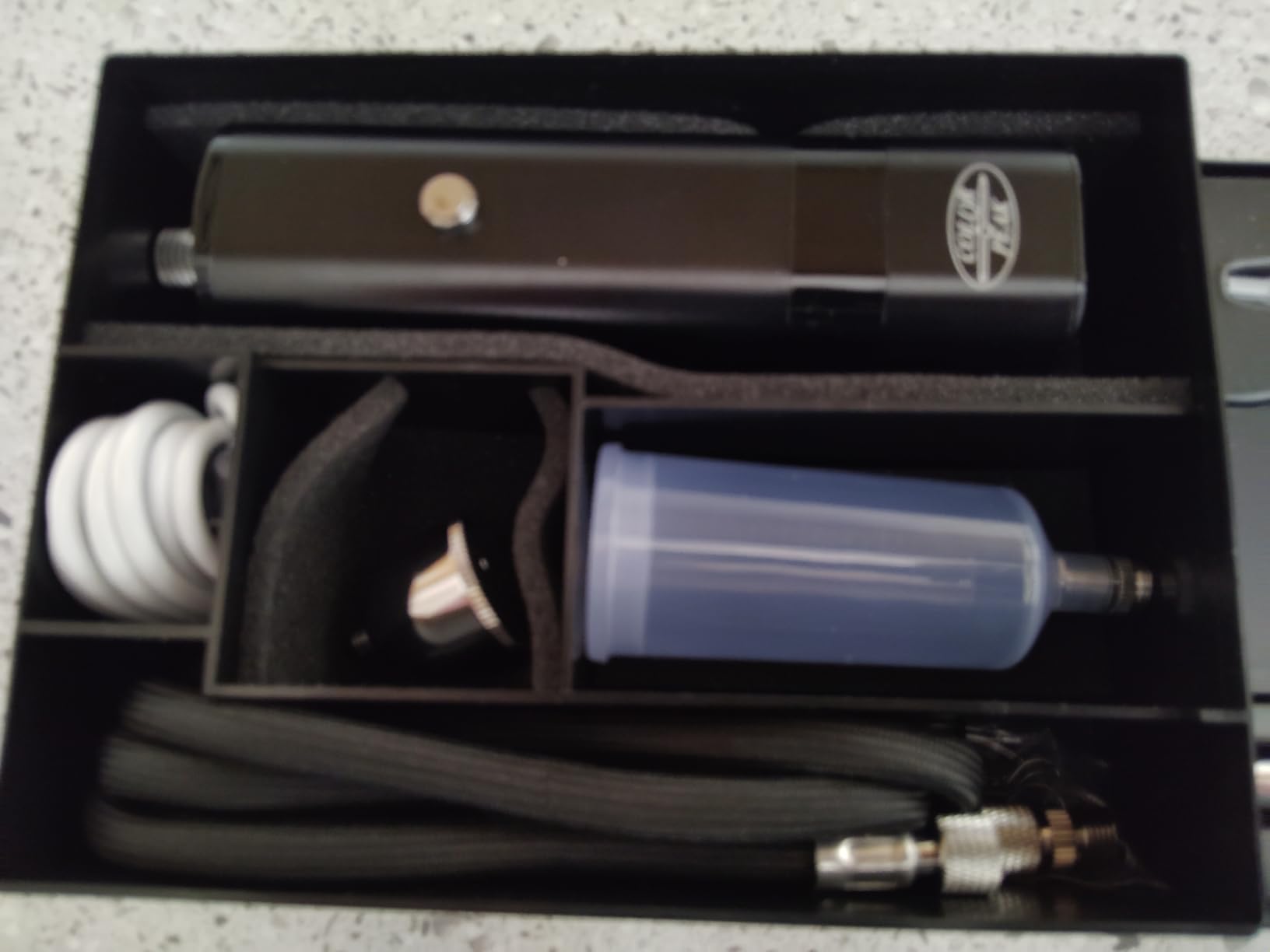Cordless Airbrush kit with air Brush Holder Replaceable Battery Powered Portable handhold Mini air Brush Compressor for Barber,Nail,Cake,Miniature customer photo 1