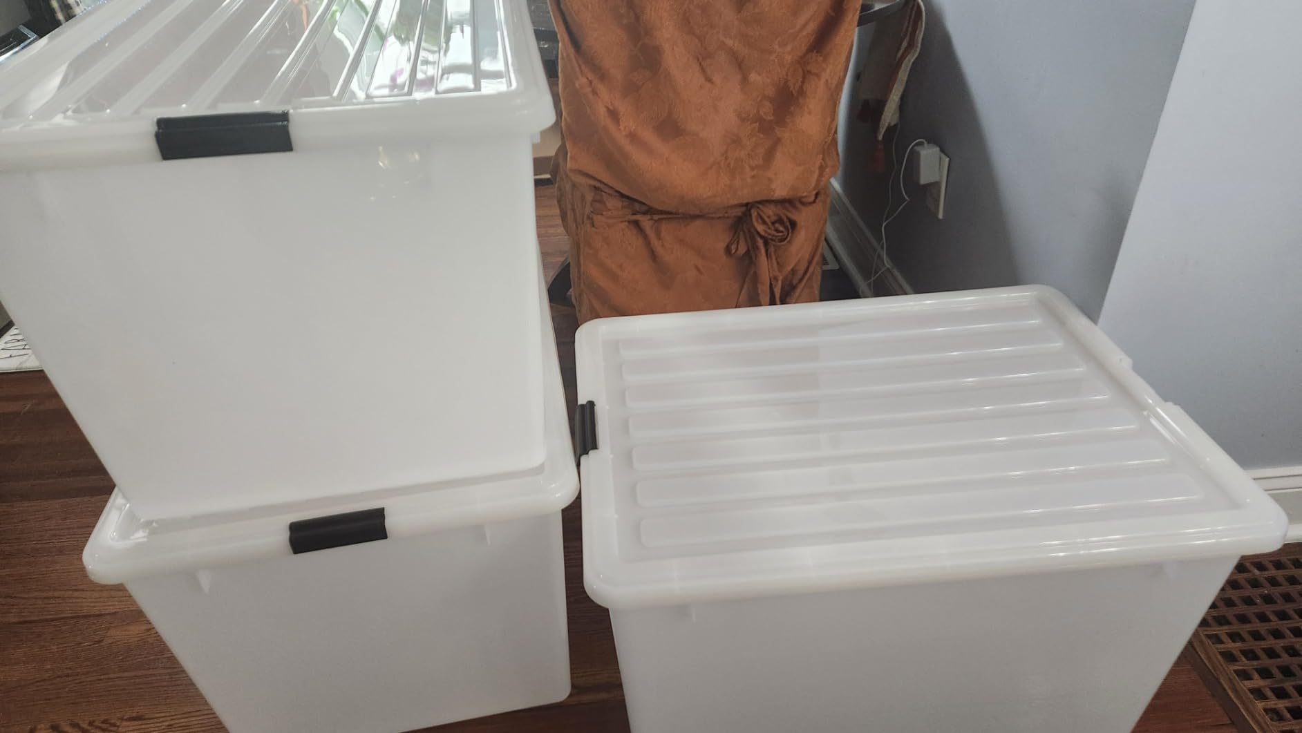 IRIS USA 6-Pack 72 Quart Storage Bins with Lids, Clear | Transparent design makes contents easy to find. Perfect for moving, blankets, clothing, and garage storage. Nestable design customer photo 2