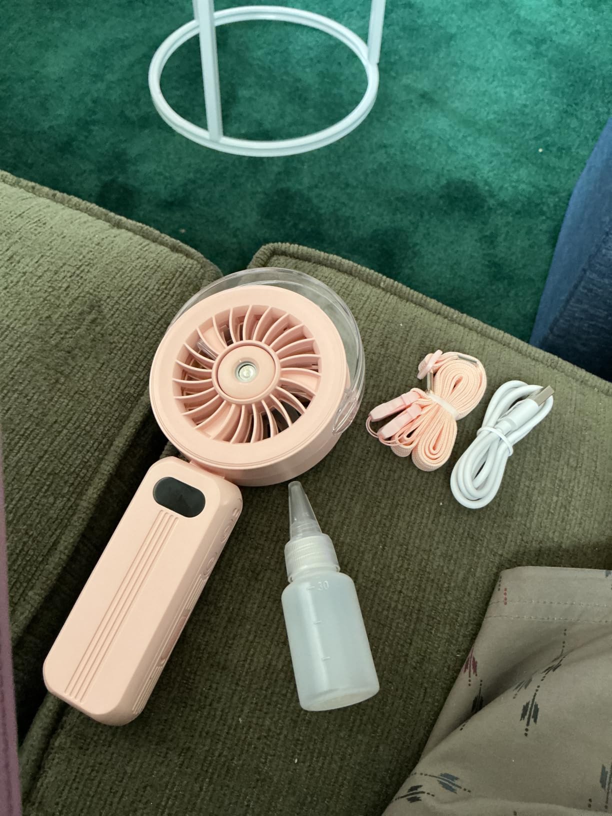 Otlonpe Handheld Misting Fan Portable, Powerful High Speed, Small Personal Rechargeable Cooling Mister Fan Water Spray Mist, 4000mAh Battery Operated for Travel Indoor Outdoor Hand Desk (Black) customer photo 1