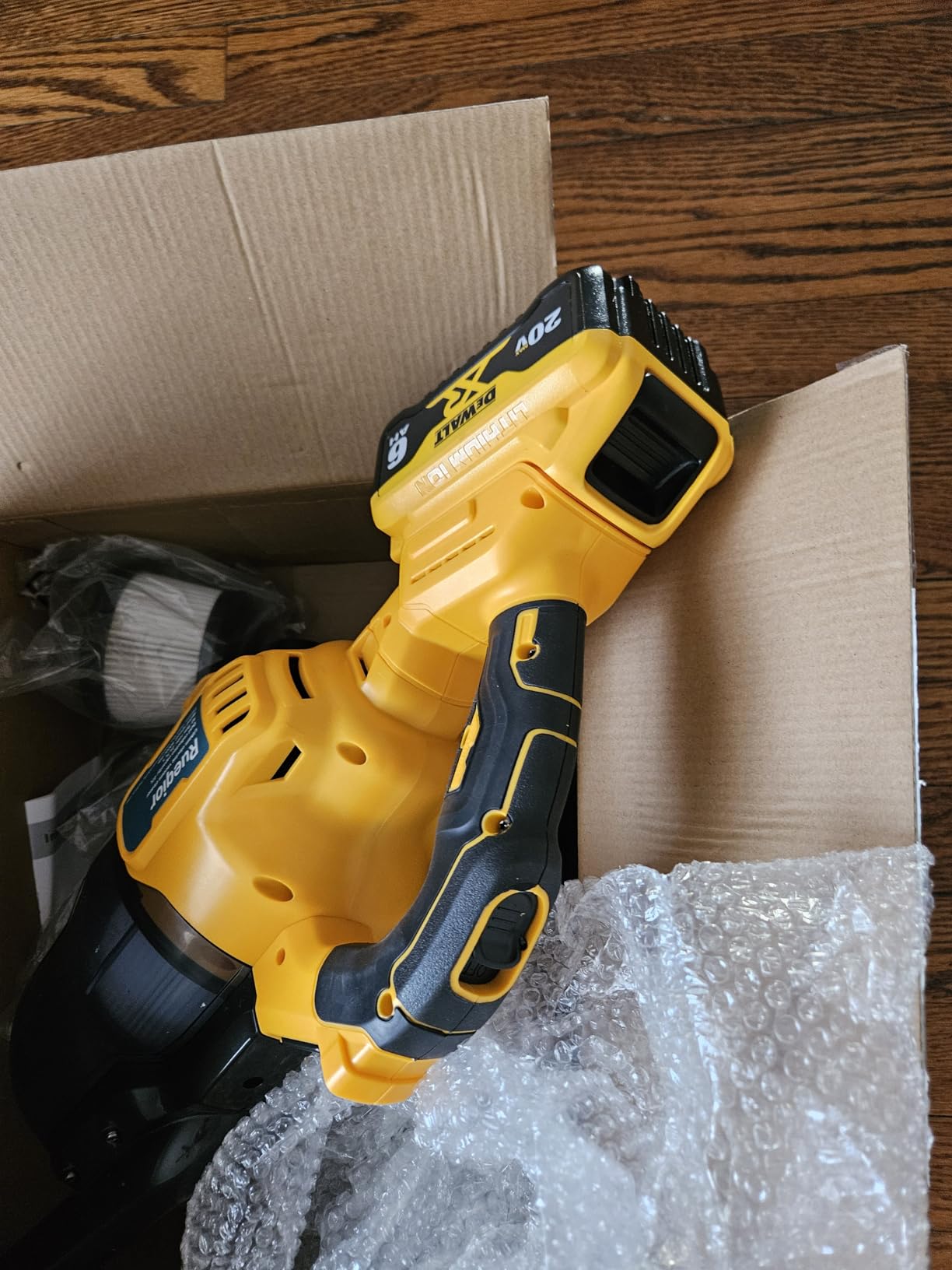 Cordless Vacuum Compatible with DeWalt 20V Battery | 5 in 1 Handheld Electric Vacuum with 400W Powerful Motor, 46 CFM Portable Hand Vacuum for Home Pet Hair, Car (NO Battery) customer photo 1