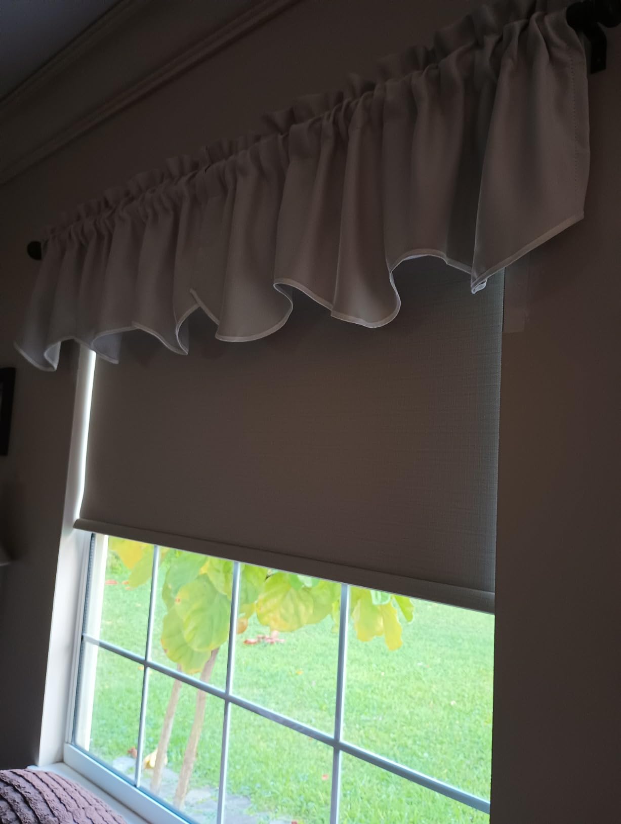 Persilux Smart Motorized Blinds with Remote, No Drill Automatic Roller Shades for Indoor Windows, Light Filtering Linen Fabric, Electric Blinds for Windows, Linen Cream C156-1, Custom Size customer photo 1