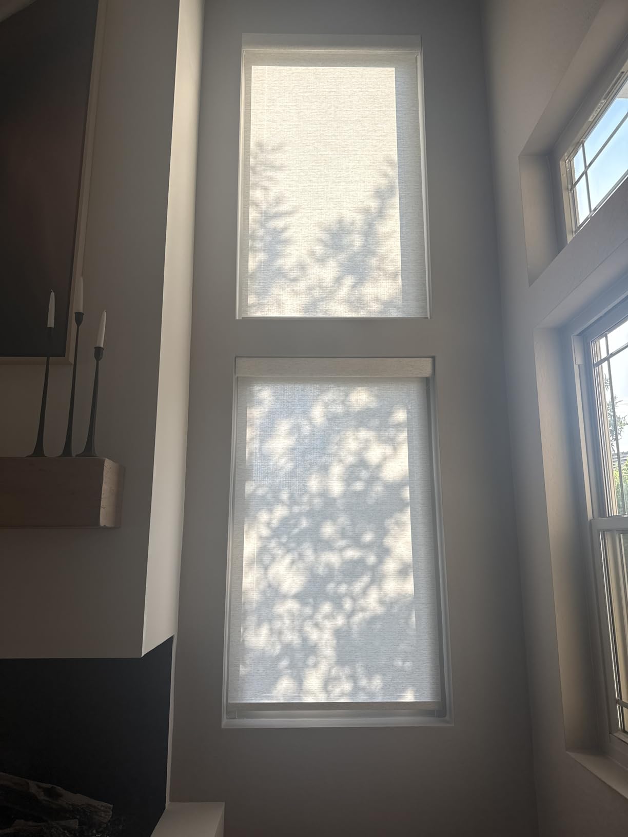 Persilux Smart Motorized Blinds with Remote, No Drill Automatic Roller Shades for Indoor Windows, Light Filtering Linen Fabric, Electric Blinds for Windows, Linen Cream C156-1, Custom Size customer photo 2