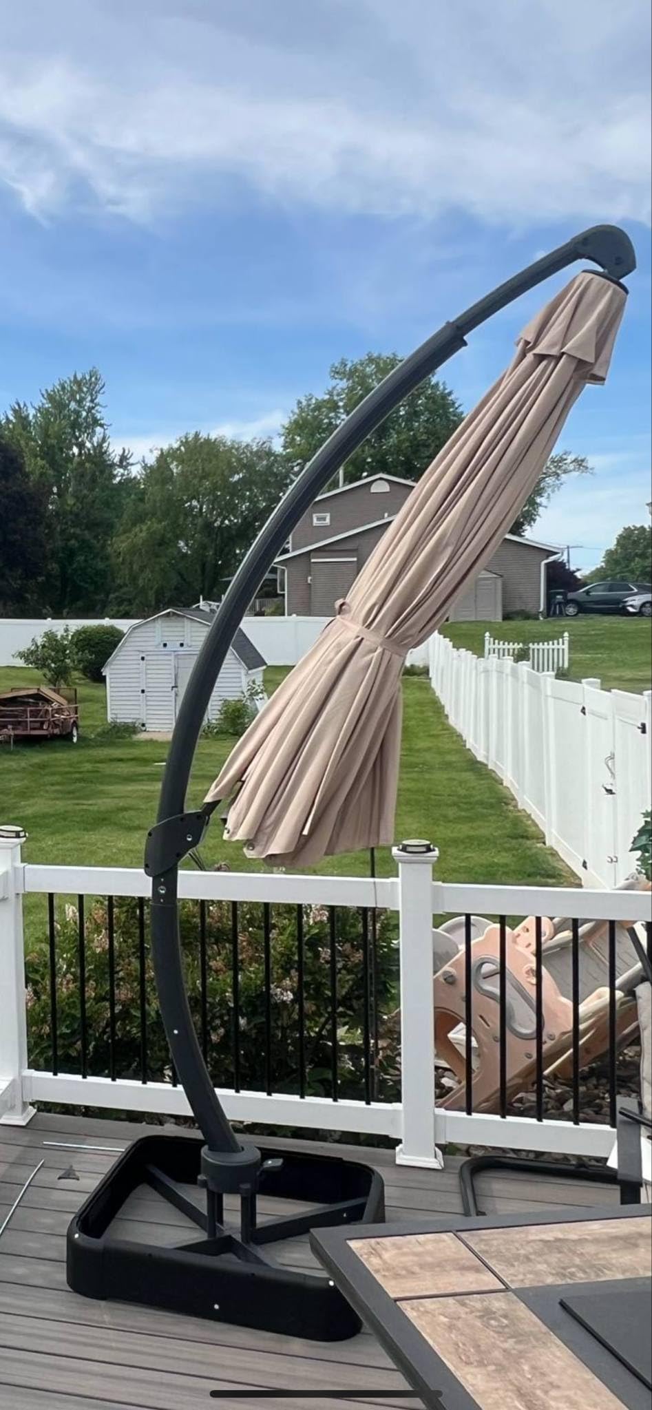 Aoxun 11 FT Cantilever Umbrella, Patio Large Aluminum Offset Umbrella Windproof with 360°Rotation, Heavy Duty Frame for Outdoor, Pool, Deck and Garden customer photo 1