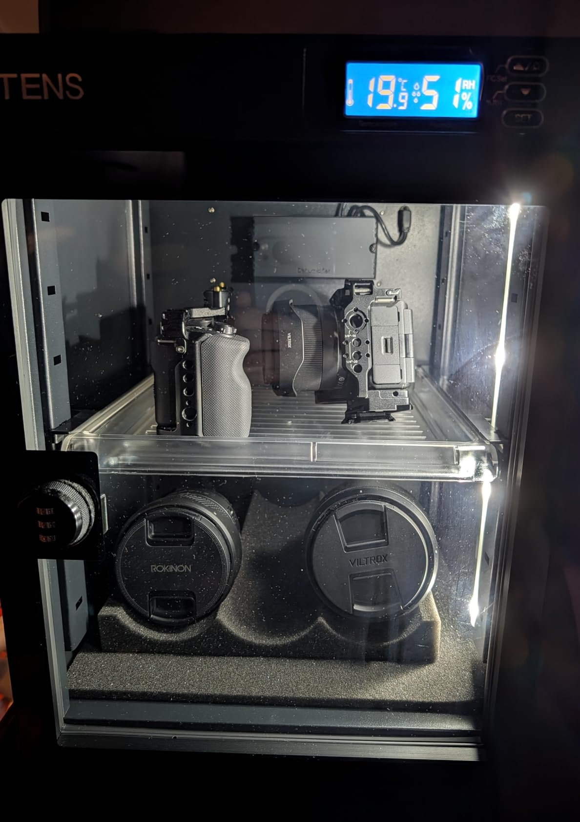 Dehumidifying Dry Cabinet Box with Combination Lock, Digital Control Noiseless and Energy Saving, for Camera Lens, Electronic Equipment, Collectibles Storage, Temperature Humidity LED Screen (80L) customer photo 2