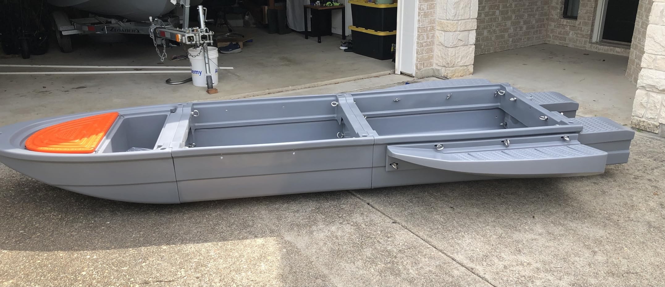 Fishing Boat, Folding Jon Boat with 3 Collapsible Modular Fishing Kayak and 2 Side&Tail Pontoons, Multipurpose Kayak Canoe, Up to 800lbs Buoyancy Suitable for 5-7 Person. customer photo 1