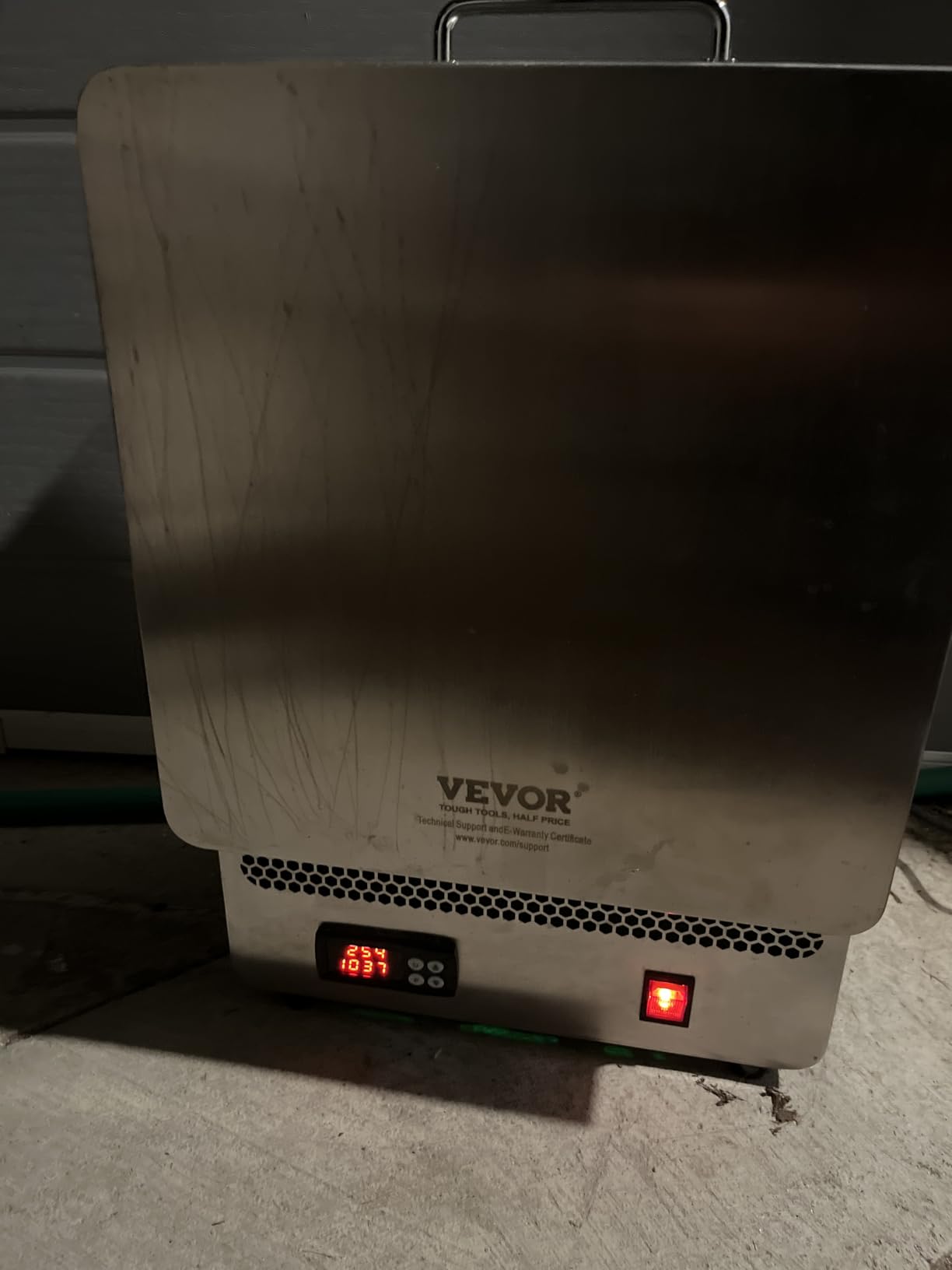 VEVOR 1500W Programmable Electric Kiln, Digital Melting Furnace with Multi-Stage Temperature Control, Stainless Steel 2192°F/1200℃ for Jewelry, Metal, Glass, Ceramics, Wax Casting & DIY Crafts customer photo 1