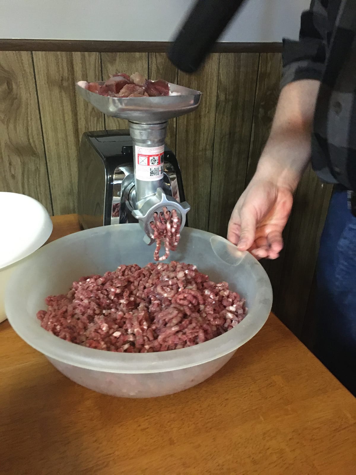 Electric Meat Grinder, 2300W Max, Heavy Duty Sausage Stuffer with 2 Blades, 3 Grinding Plates customer photo 1