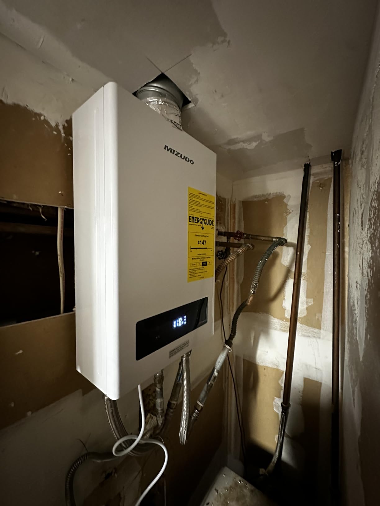 MIZUDO 120,000 BTU Natural Gas Tankless Water Heater, Max 5.1 GPM, WiFi & APP customer photo 1