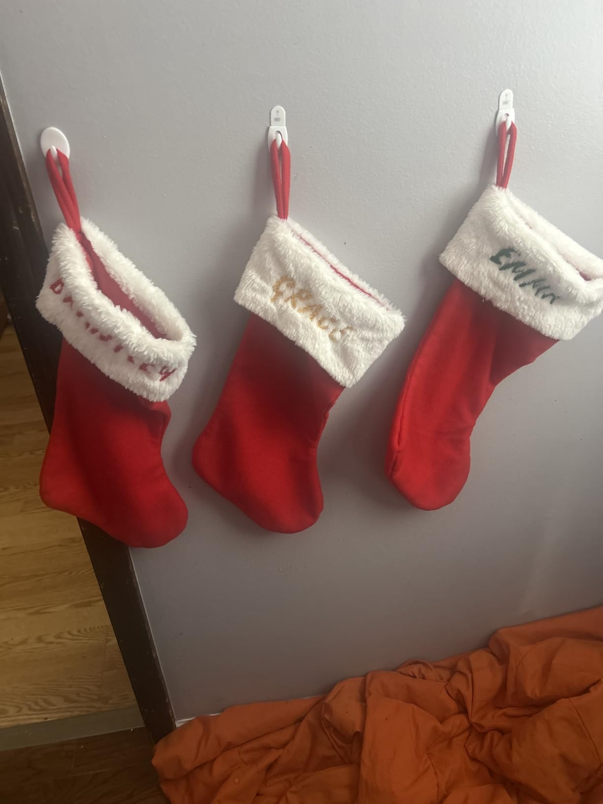 6Pack Red Christmas Stockings Traditional 20 Inch Large Vintage Christmas Stocking Polyester Plush Luxury Xmas Stocking for Family Holiday Party Decor and Xmas Tree Fireplace Mantle Pet customer photo 2