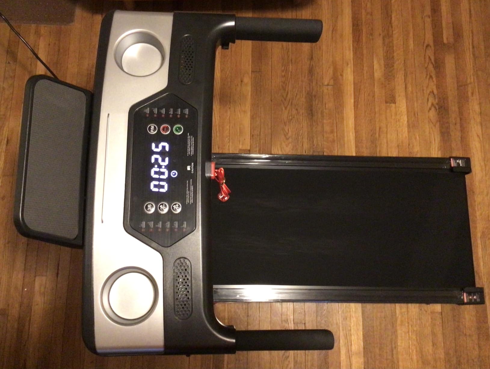 Treadmill with Incline 3-in-1 Portable Treadmills for Home Small, Incline Walking Pad Treadmill with Handle Bar, Walking Pad Foldable with 3.0HP Quiet Brushless, LED Dispay, 300LBS Capacity Black customer photo 1
