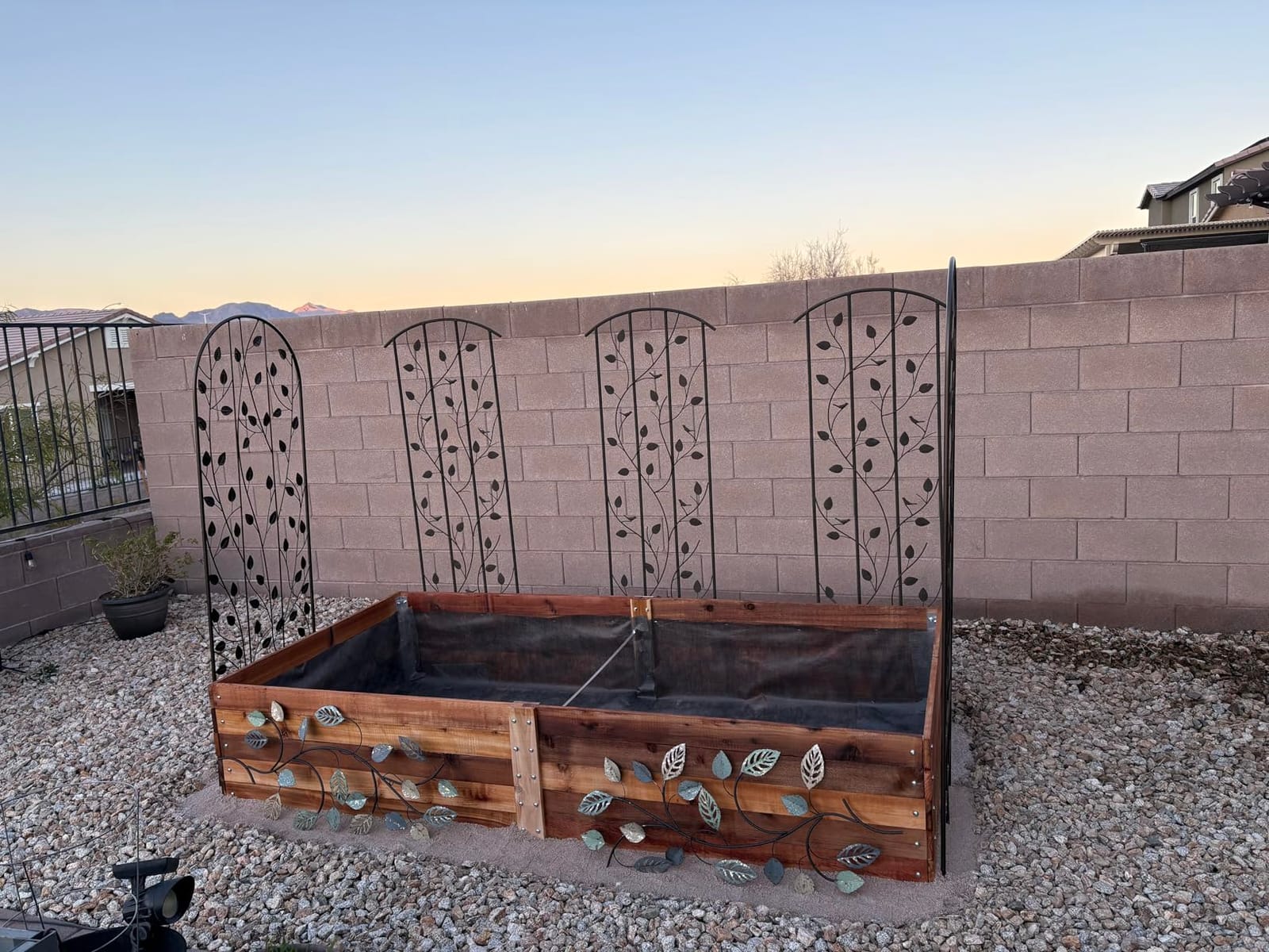 Infinite Cedar Select Cedar Raised Garden Bed (4' x 8' x 17.5