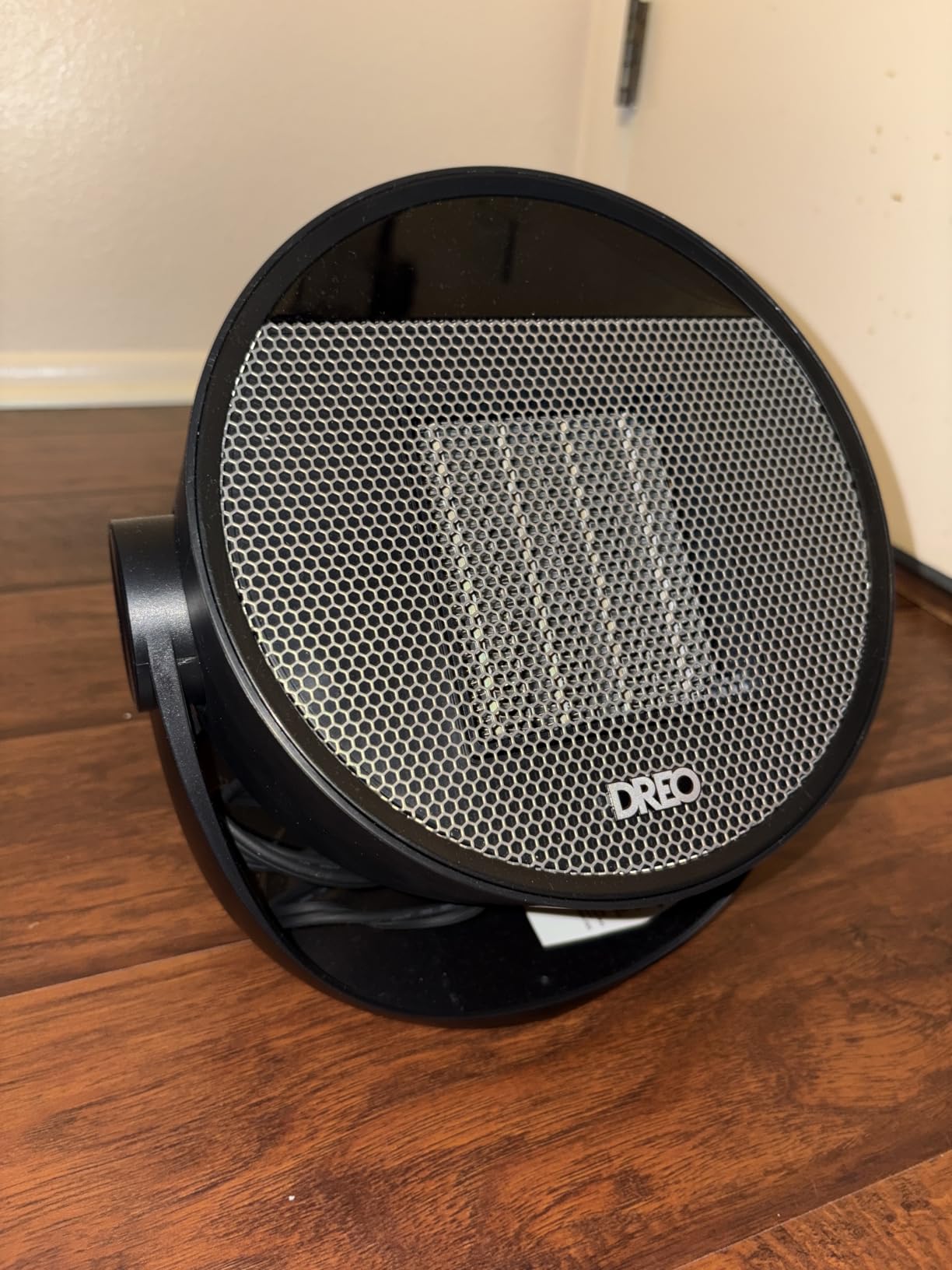 DREO Space Heater 1500W, 60° Adjustable Tilt, 10.5ft/s Portable Electric Heaters for Indoor Use with Thermostat, 8 Safety Protections, 3 Modes, Remote, Quiet Desk Heater for Bedroom, Office, Black customer photo 1