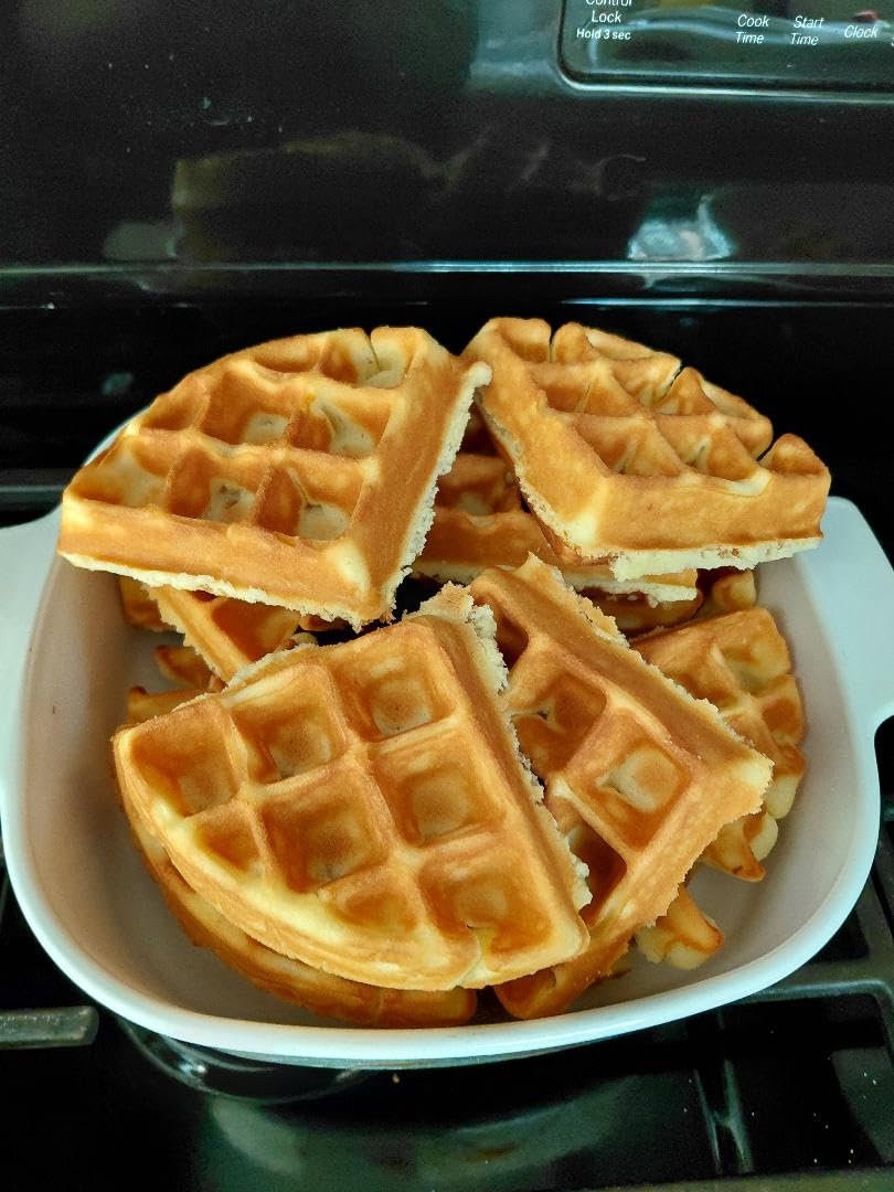 Hehinton 110V 1300W Commercial Belgian Liege Waffle Maker, Rotatable Croffle Machine with 122-572°F Temp Control, 0-5min Timer, 7in X 1.2in Thick Non-Stick Waffle Maker customer photo 2