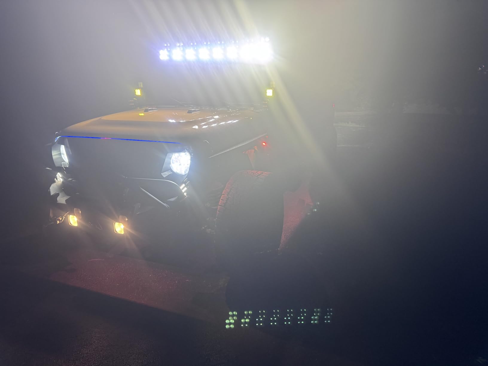 Willpower 52 inch 240W Straight Curved Adjustable & Linkable LED Light Bar with Wiring, Spot Flood Beam Off Road 4X4 Driving Fog Lights for 12V 24V Vehicle 4WD Car ATV UTV SUV Truck Tractor Trailer customer photo 1