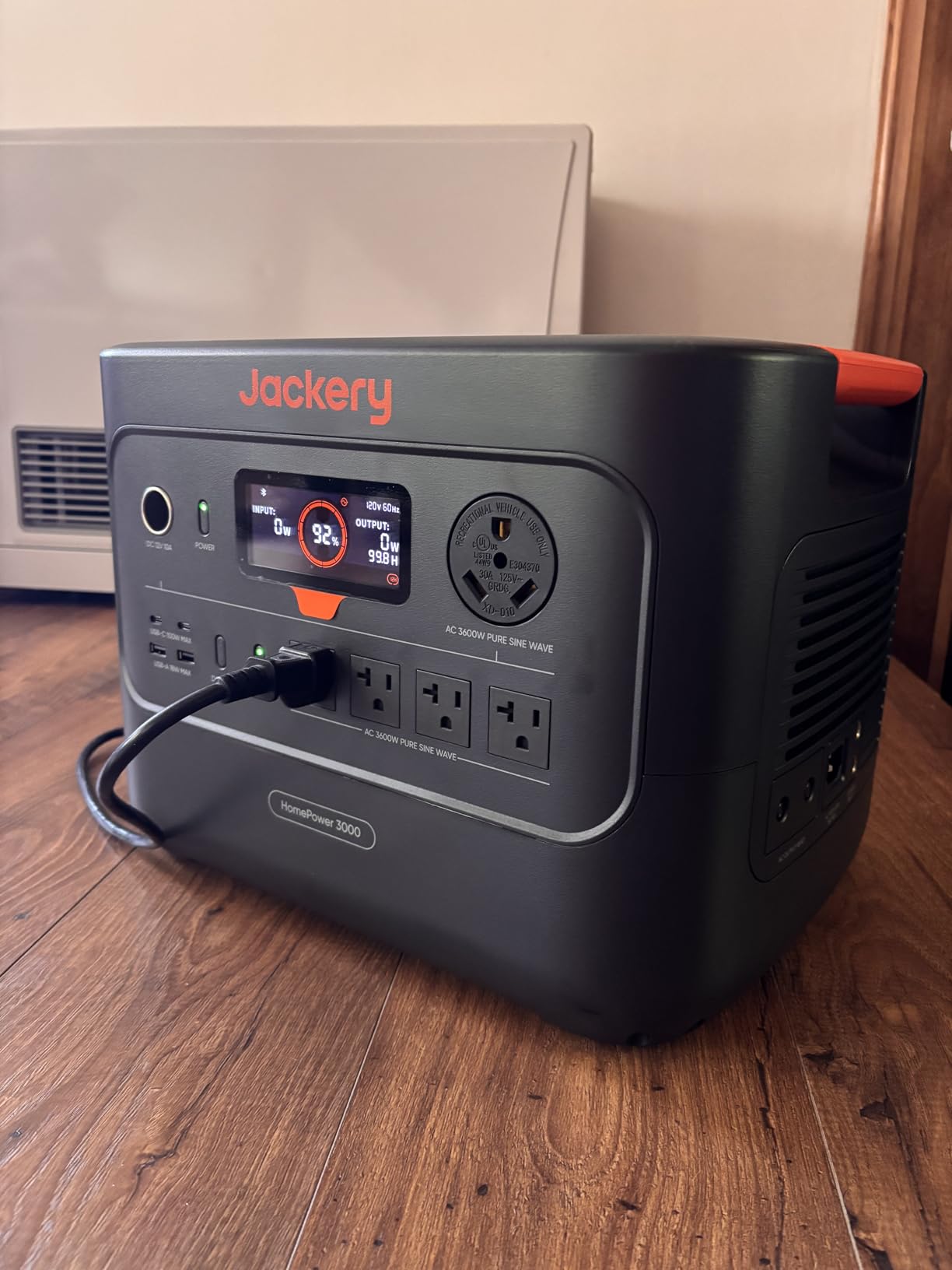 Jackery HomePower 3000 Portable Power Station, 3072Wh, 3600W AC Output | 7200W Surge, LFP Battery, Solar Generator, Essential Home Backup for Home Use, Power Outage (Solar Panel Optional) customer photo 2