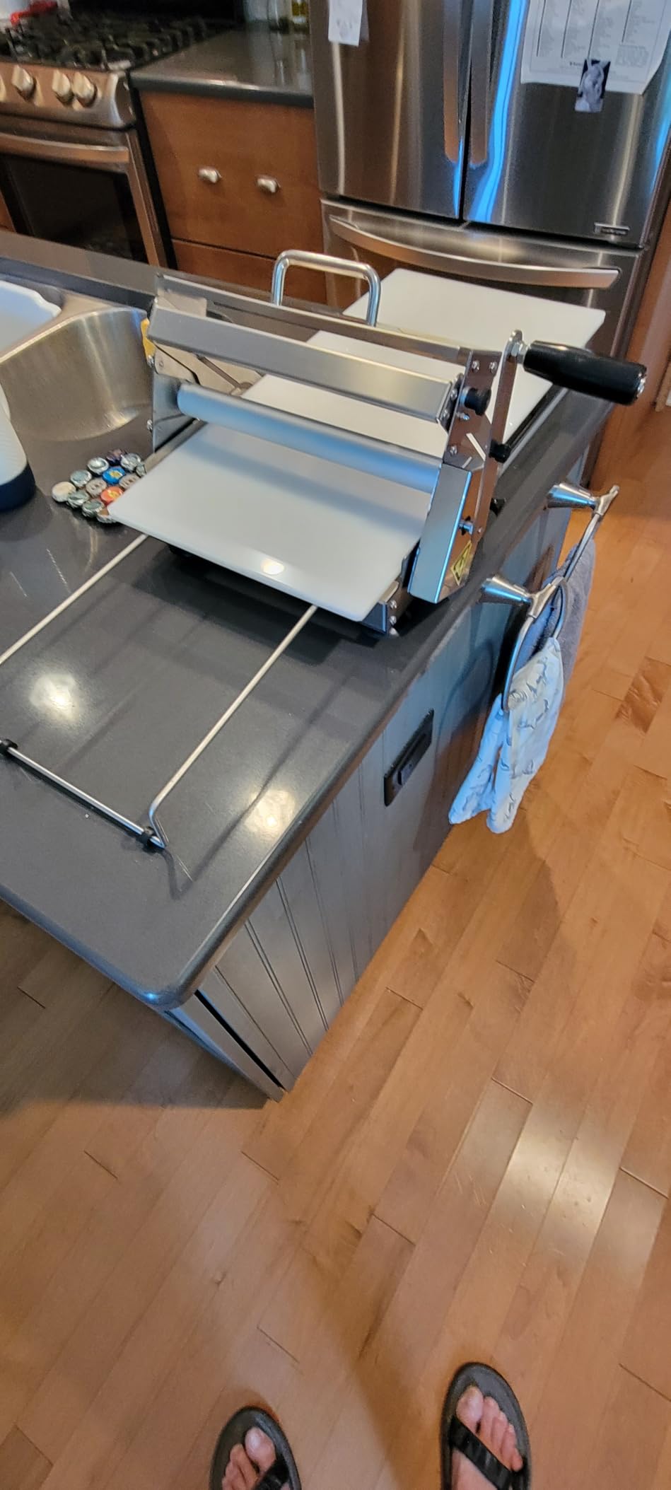 Commercial Dough Sheeter, Reversible Puff Pastry and Fondant Sheeter, Manual Sheeter, Adjustable Thickness from 0 to 25 mm, Foldable Sheeter, Model 400 customer photo 2