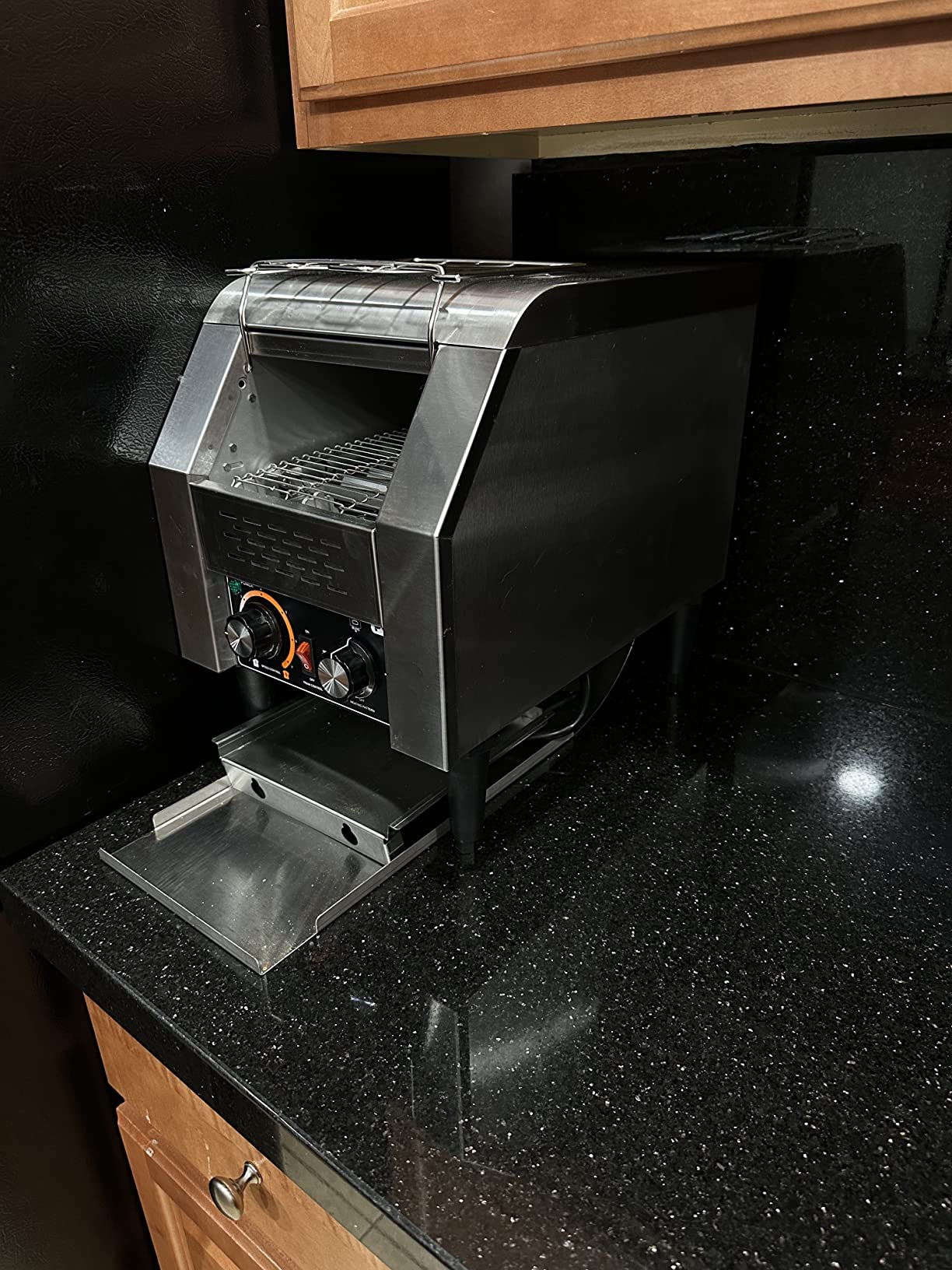 PYY Commercial Conveyor Toaster 300pcs/h - Electric Conveyor Belt Toaster for Toast, Bun, Bagel, Bread, Heavy Duty Stainless Steel Toaster Oven for Restaurant, Bakery, Buffet Use customer photo 1