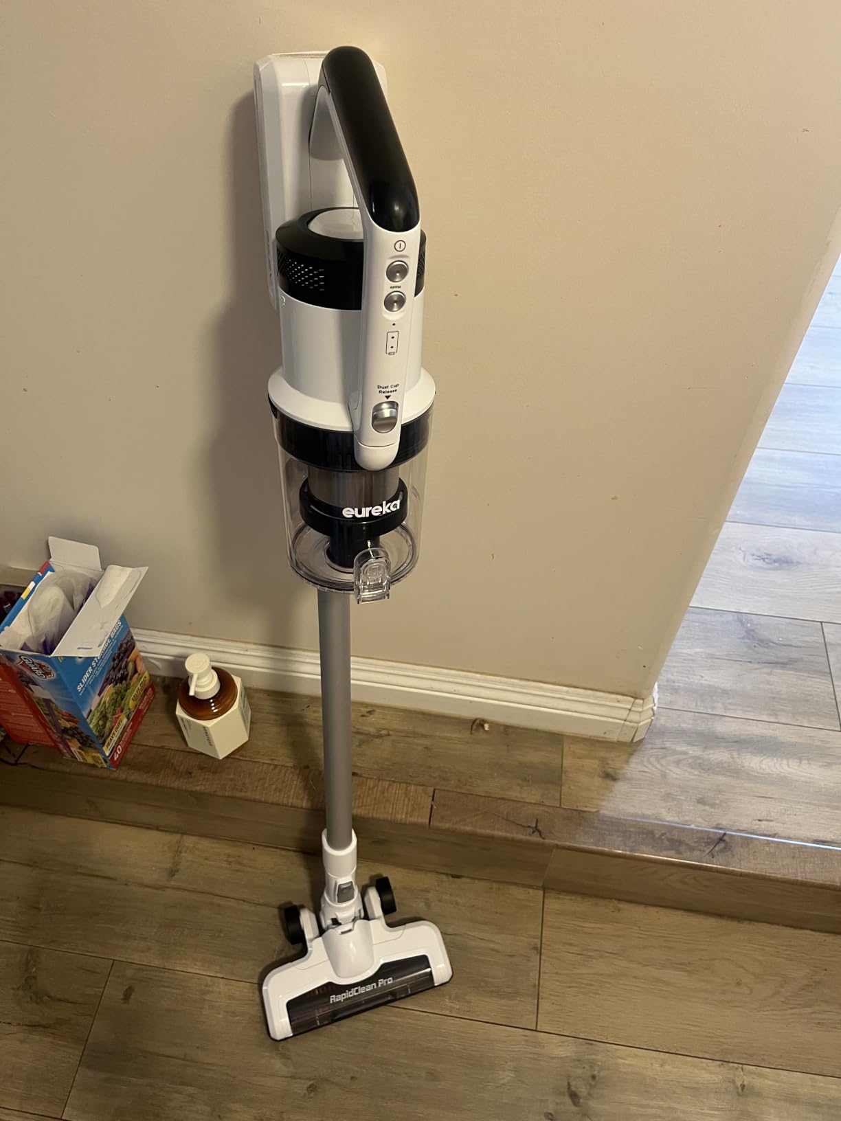 Eureka RapidClean Pro Pet Hair Cordless Vacuum, NEC280WH | 5.3 lbs Lightweight, Anti-Tangle Brushroll, Up to 40 Mins Runtime, 3 Power Modes, LED Headlights, For Carpet & Hard Floor customer photo 2