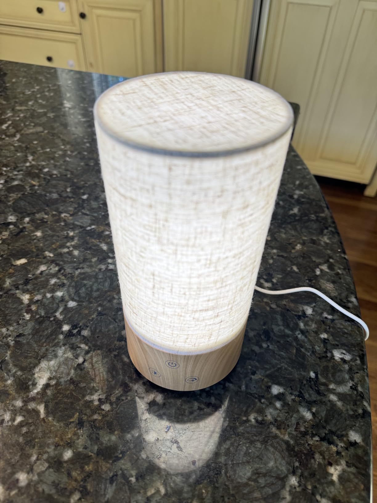 Caromolly Light Therapy Lamp, Happy Lamp 10,000 LUX UV Free with 3 Color Temperature & 5 Brightness Level, Full Spectrum Light Wood Base Round Flaxen Fabric Shade for Home, Office customer photo 2