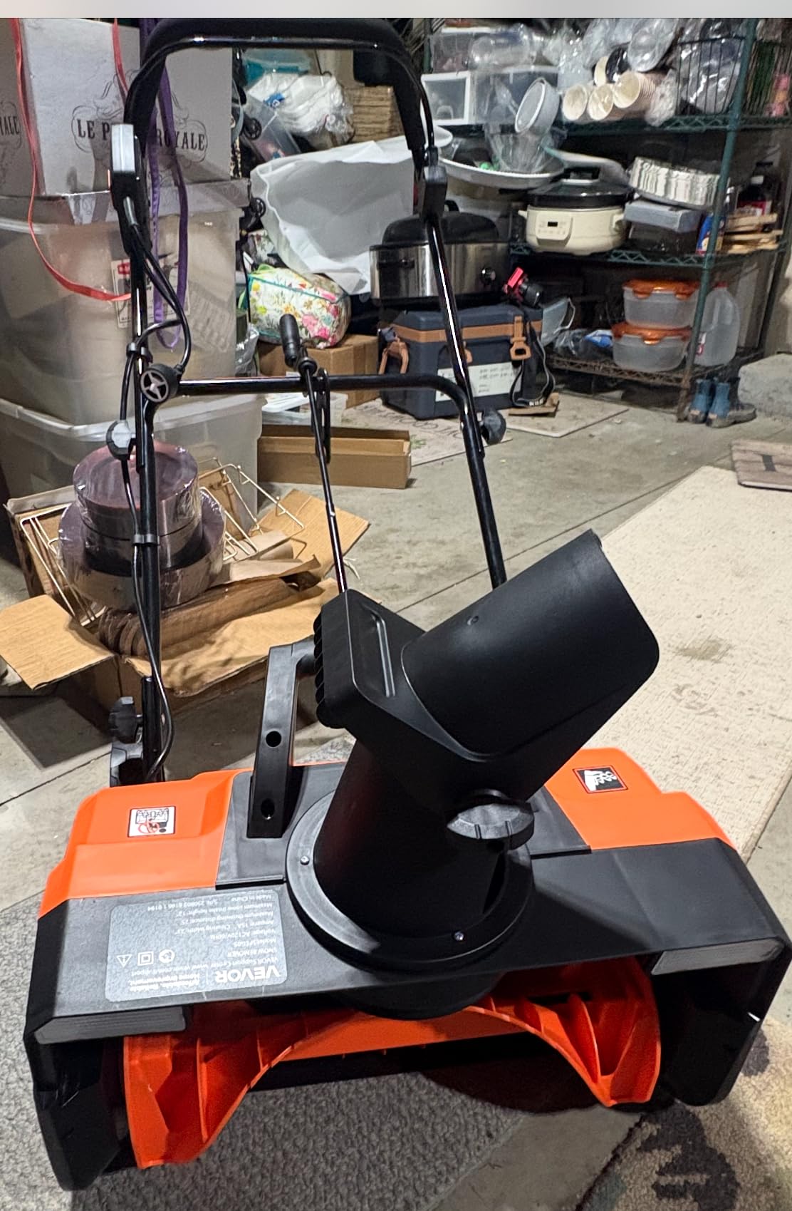 VEVOR Corded Electric Snow Shovel, 12A 17 inch Snow Shovel, 60 degree Adjustable Chute, 20 ft Throwing Distance, Snowthrower with Dual Safety Switch, Winter Ice Removal Tool for Driveway Sidewalk Patio customer photo 1