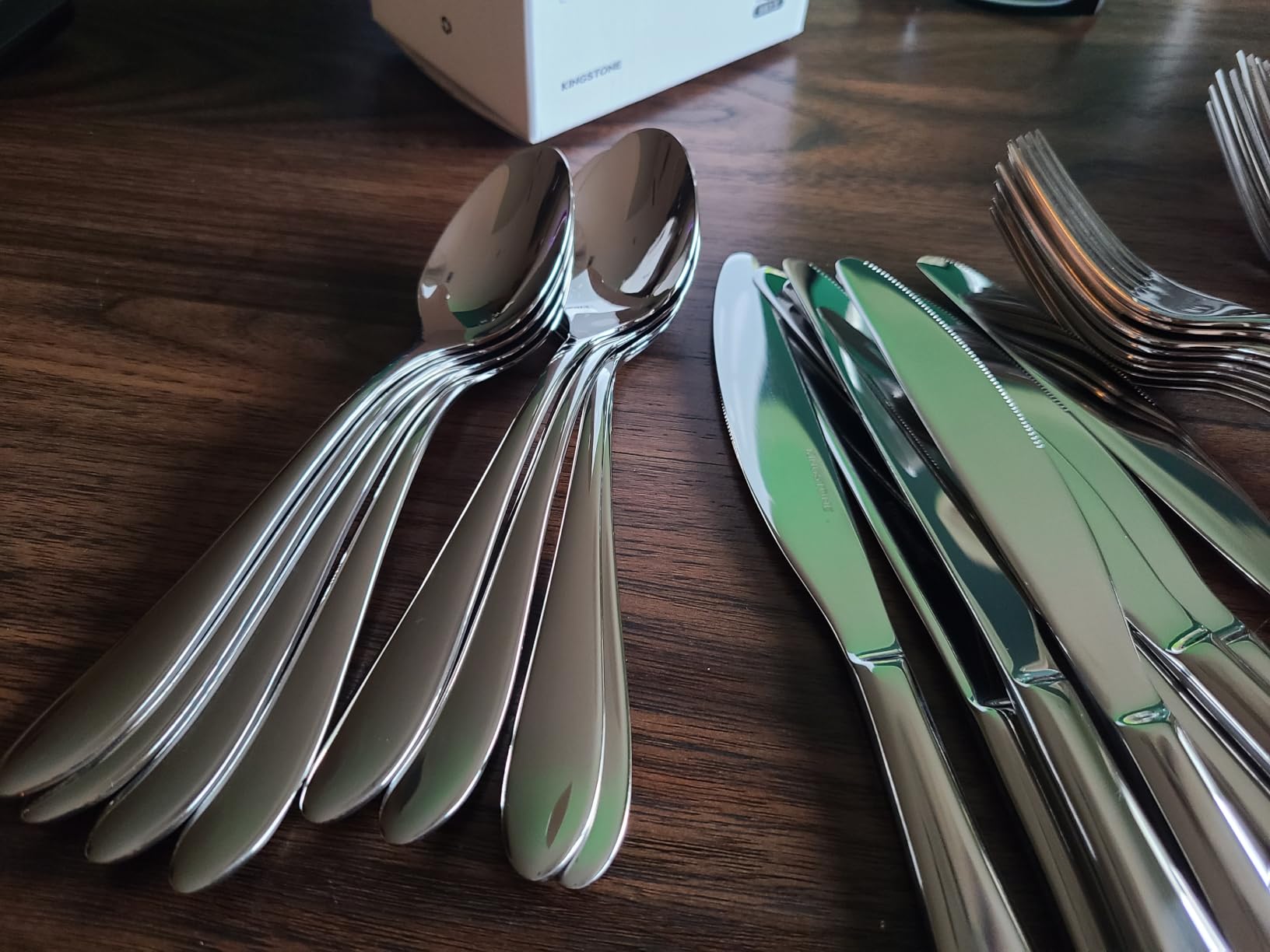 40-Piece Silverware Set for 8,18/10 Stainless Steel | Mirror Polished, Dishwasher Safe , for Home, Restaurant, Wedding and Party Use customer photo 2