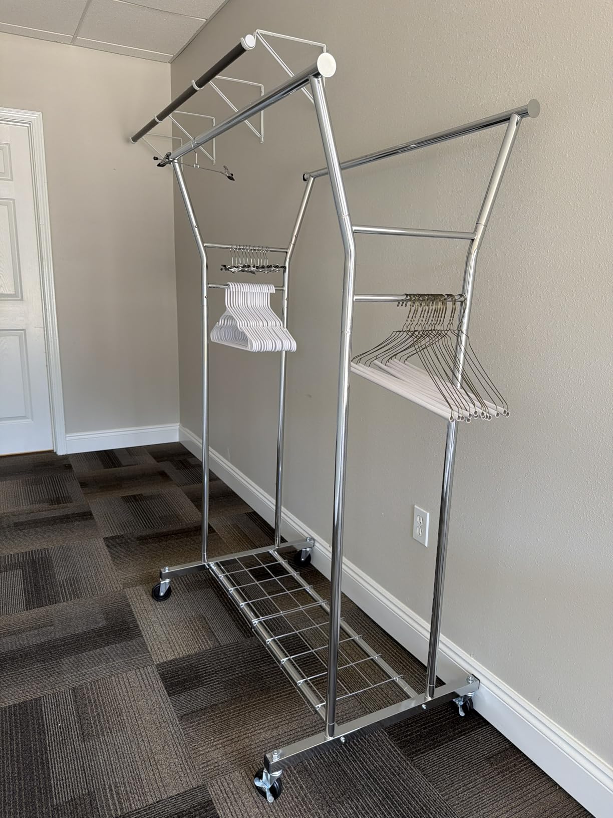 HYSEYY Heavy Duty Clothes Rack, Rolling Clothing Rack for Hanging Clothes with Shelves Load 700LBS,Portable Garment Wardrobe Closet Rack with Wheels for Bedroom,Laundry Room,Retail Store,Silver customer photo 1