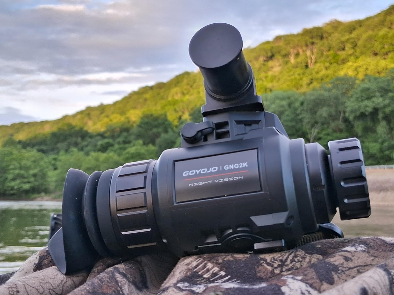 GOYOJO GNG2K Night Vision Monocular - 2K / 60Hz Refresh Digital Night Vision Goggles, Helmet Mountable, Stealth Infrared 940nm NVG with 0.0001 Lux Sensor, 4 Color Modes for Tactical/Hunting/Camping customer photo 2