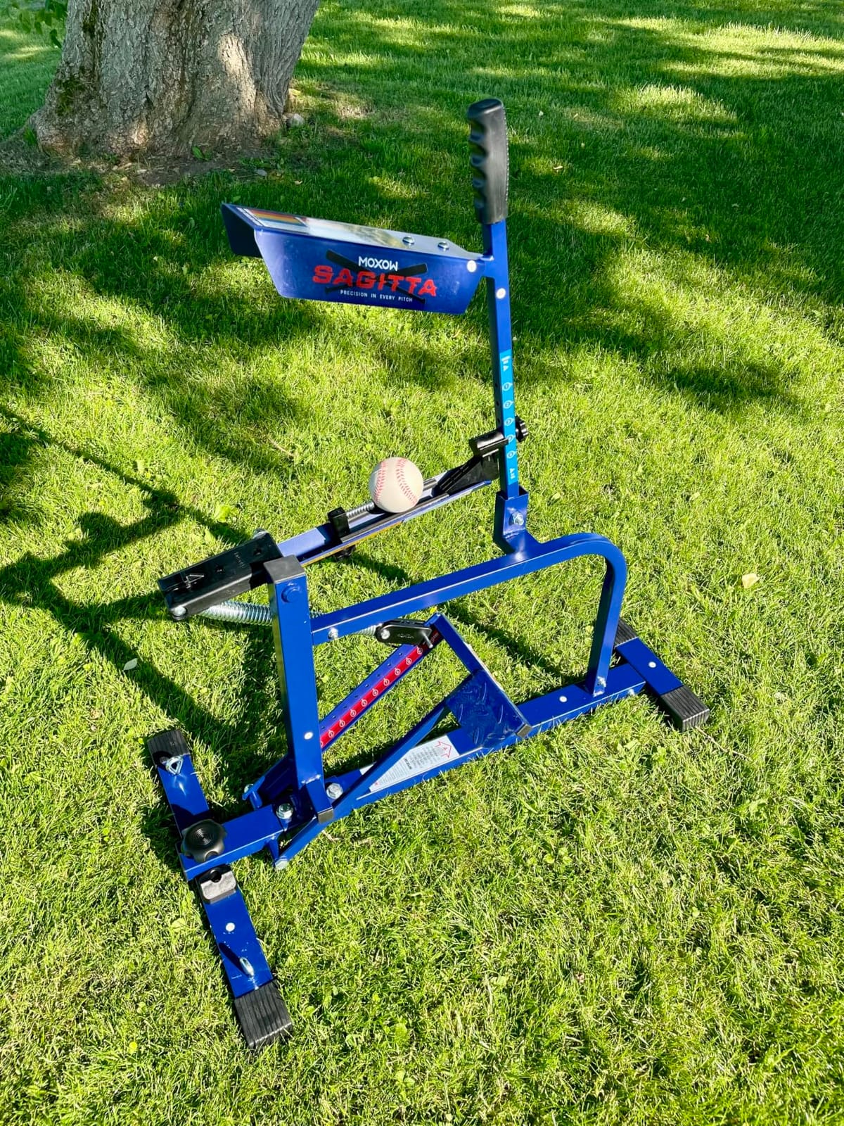 MOXOW Sagitta Manual Baseball & Softball Pitching Machine with Ball Caddy - Portable Ball Launcher for Batting and Fielding Practice, Ideal for All Skill Levels customer photo 1