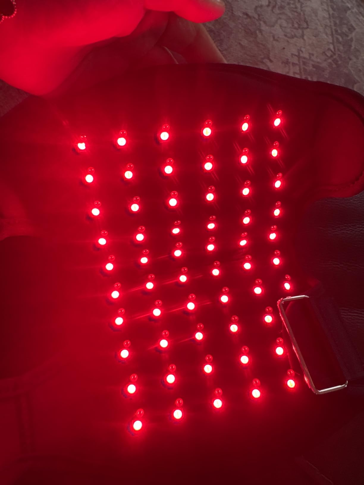 Red Light Therapy Knee Brace with Massage, 3 Vibration Knee Massager with 660nm 850nm Infrared Red Light, 5000mAh Cordless Electric Heated Knee Wrap for Knee Joint Elbow, Gift for Men Women customer photo 2