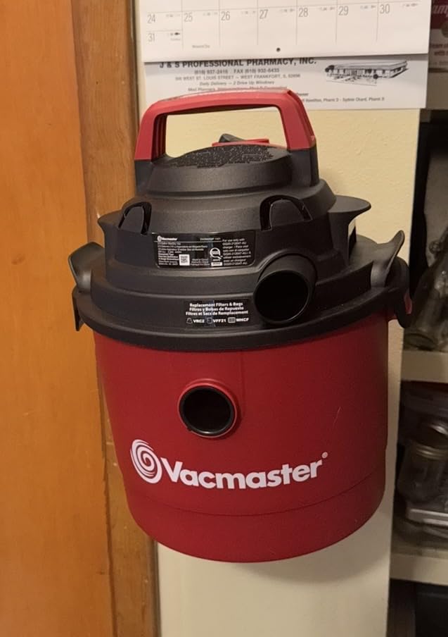 Vacmaster DVOM202P 1101 2.5-Gal 20V Cordless Portable Wet/Dry Vac Red customer photo 2