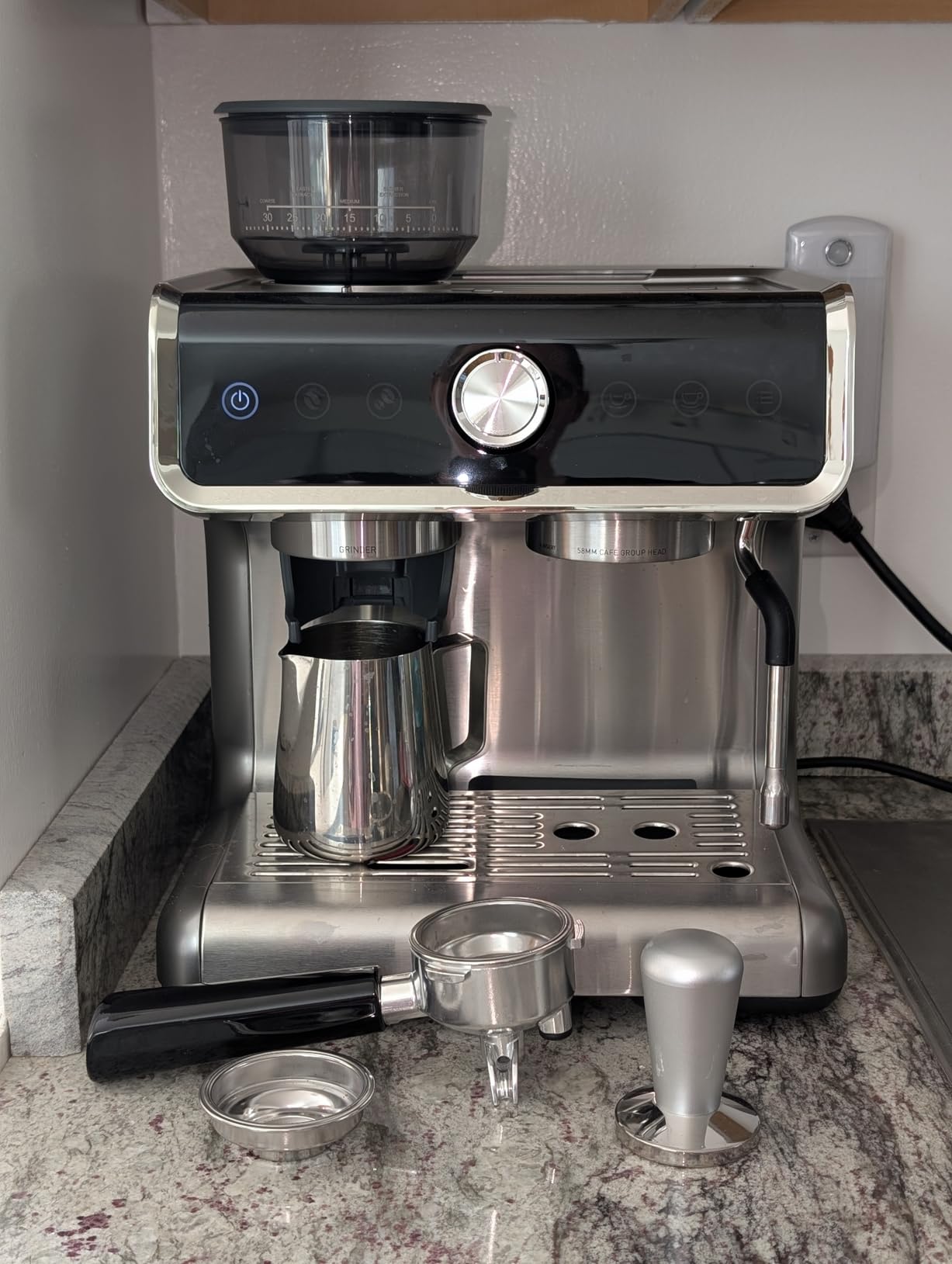 EUHOMY Espresso Machine with Grinder, 20 Bar Professional Espresso Coffee Maker for Home customer photo 1