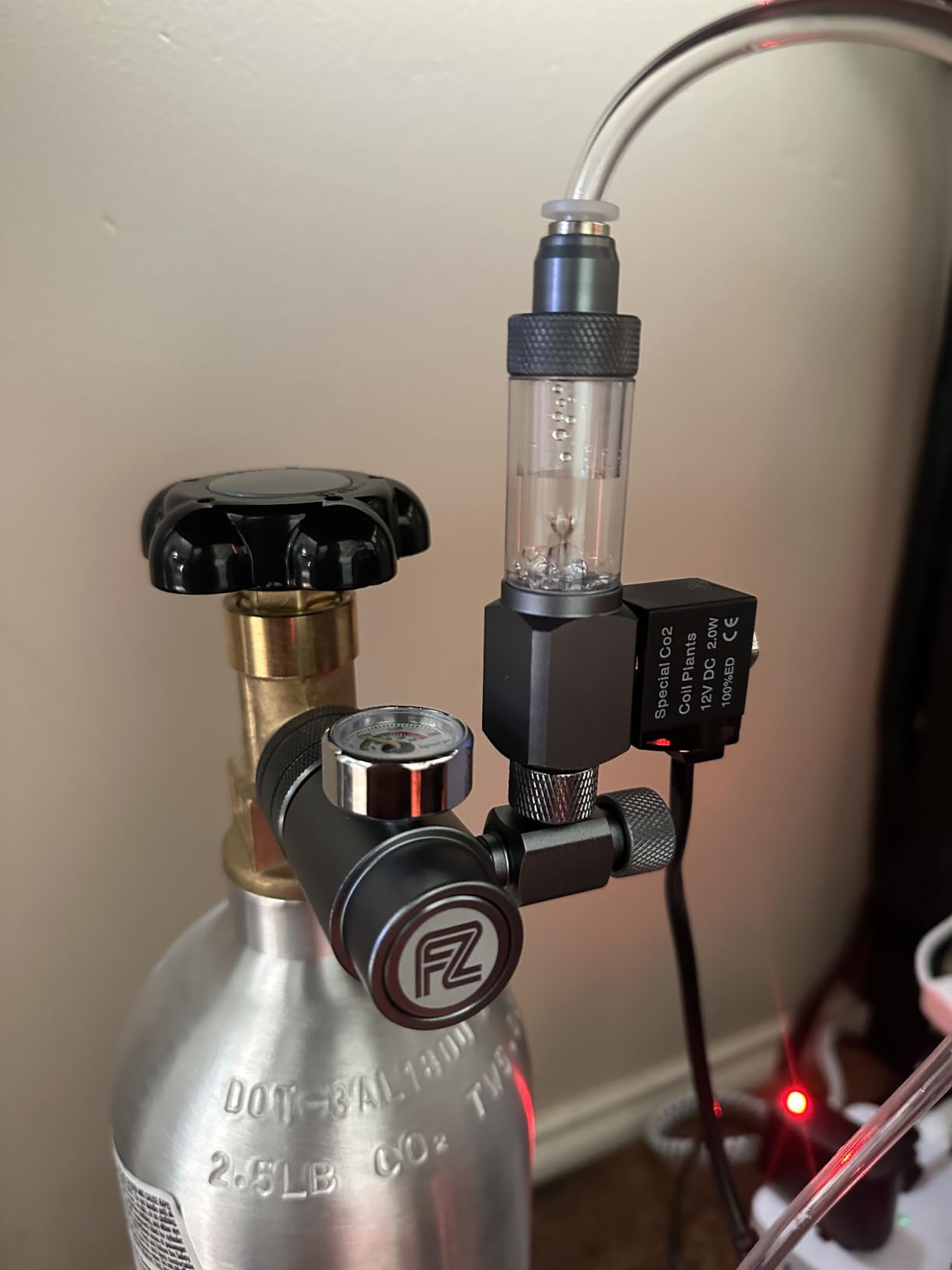 FZONE Mnin Aquarium CO2 Regulator Kit for CGA320 Side Open CO2 Cylinder | Durable, Compact Design, Complete Kit, DC Solenoid, Diffuser, CO2 Tubing, Bubble Counter & Check Valve for Aquatic CO2 System customer photo 1