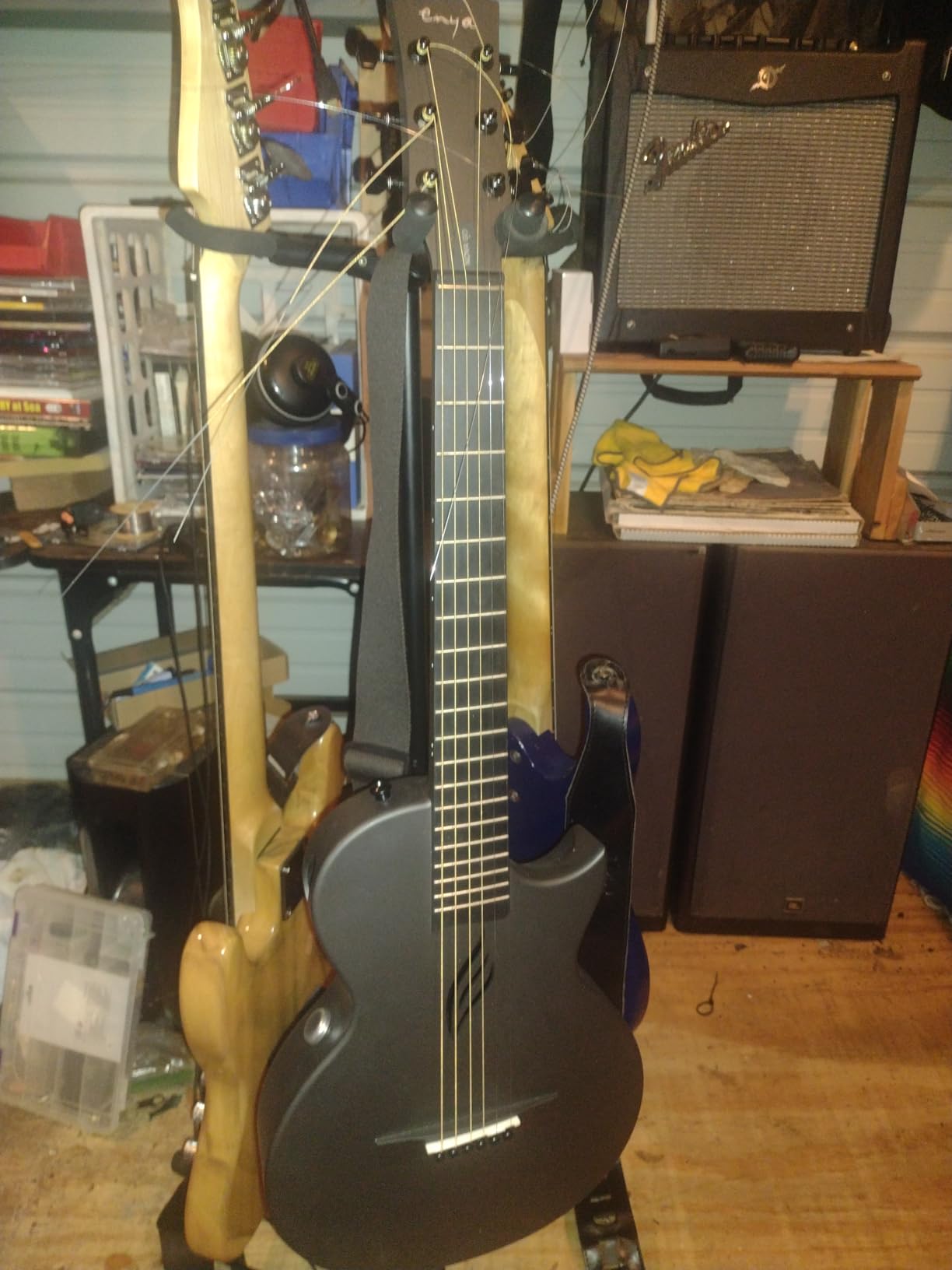 Enya NOVA GO SP1 Carbon Fiber 35-Inch Smart Acoustic-Electric Travel Guitar customer photo 1