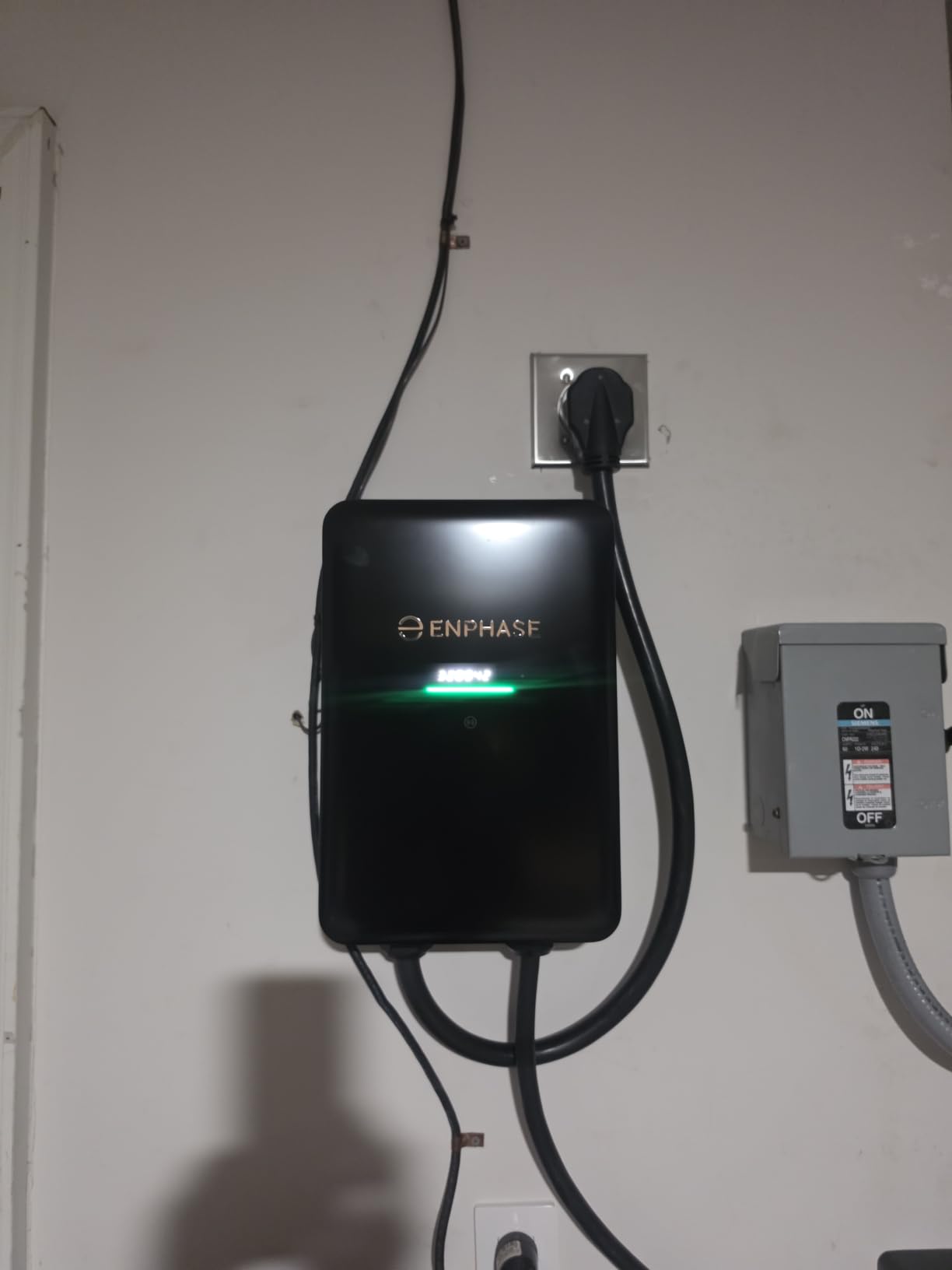 Enphase IQ EV Charger 2 | 40A Smart Level 2 Charger (up to 9.6 kW, 240 V) | Wi-Fi + Bluetooth | NEMA 14-50 Plug | UL Certified | 25 ft Cable | J1772 | Indoor/Outdoor customer photo 1