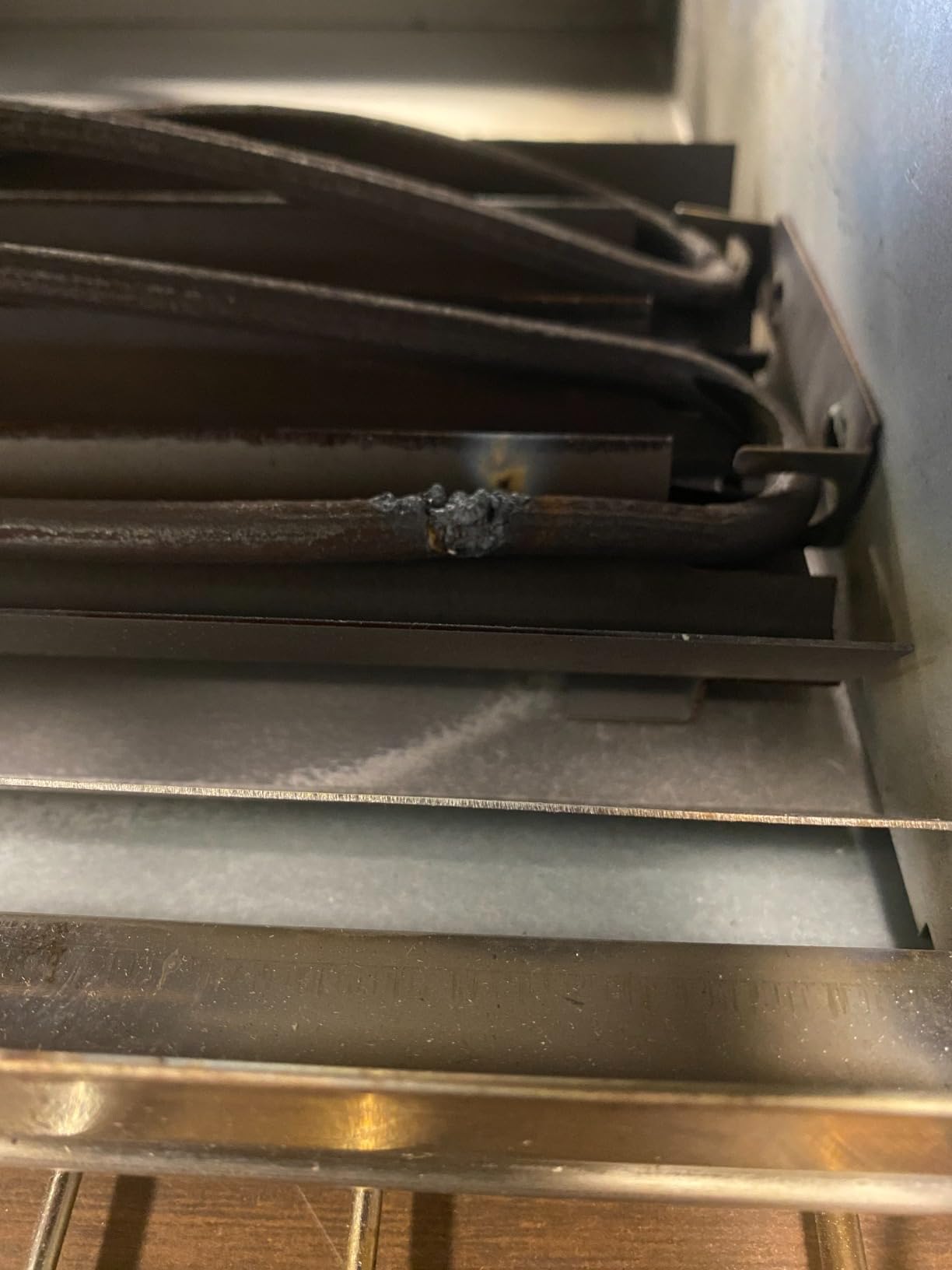 PYY Commercial Conveyor Toaster 150pcs/h - Electric Conveyor Belt Toaster for Toast, Bun, Bagel, Bread, Heavy Duty Stainless Steel Toaster Oven for Restaurant, Bakery, Buffet Use customer photo 1