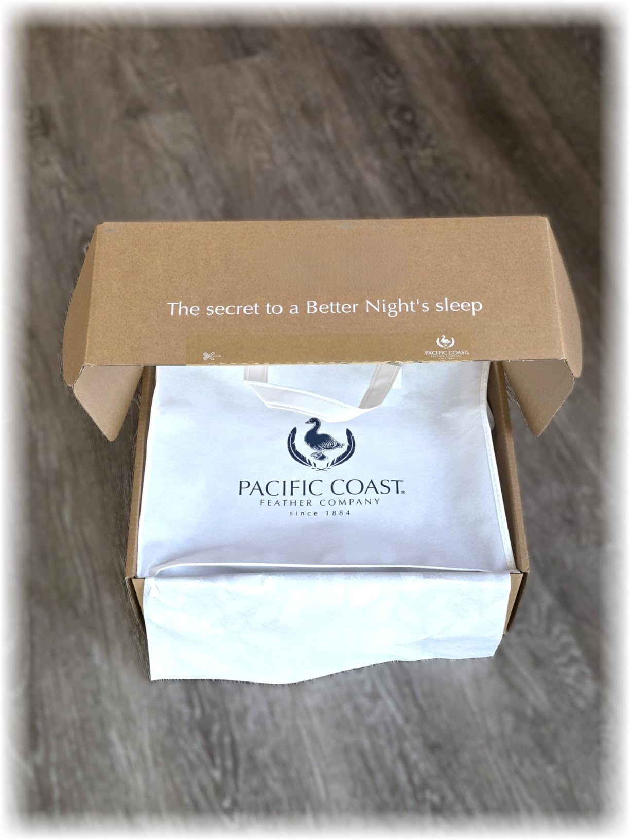 Pacific Coast Luxury White Goose Feather Down Fiber Comforter Queen Size, All Season Hotel Collection Duvet Insert, Ultra Soft, Breathable Bedding Comforter with 8 Corner Tabs, 90x90 Inch White customer photo 1